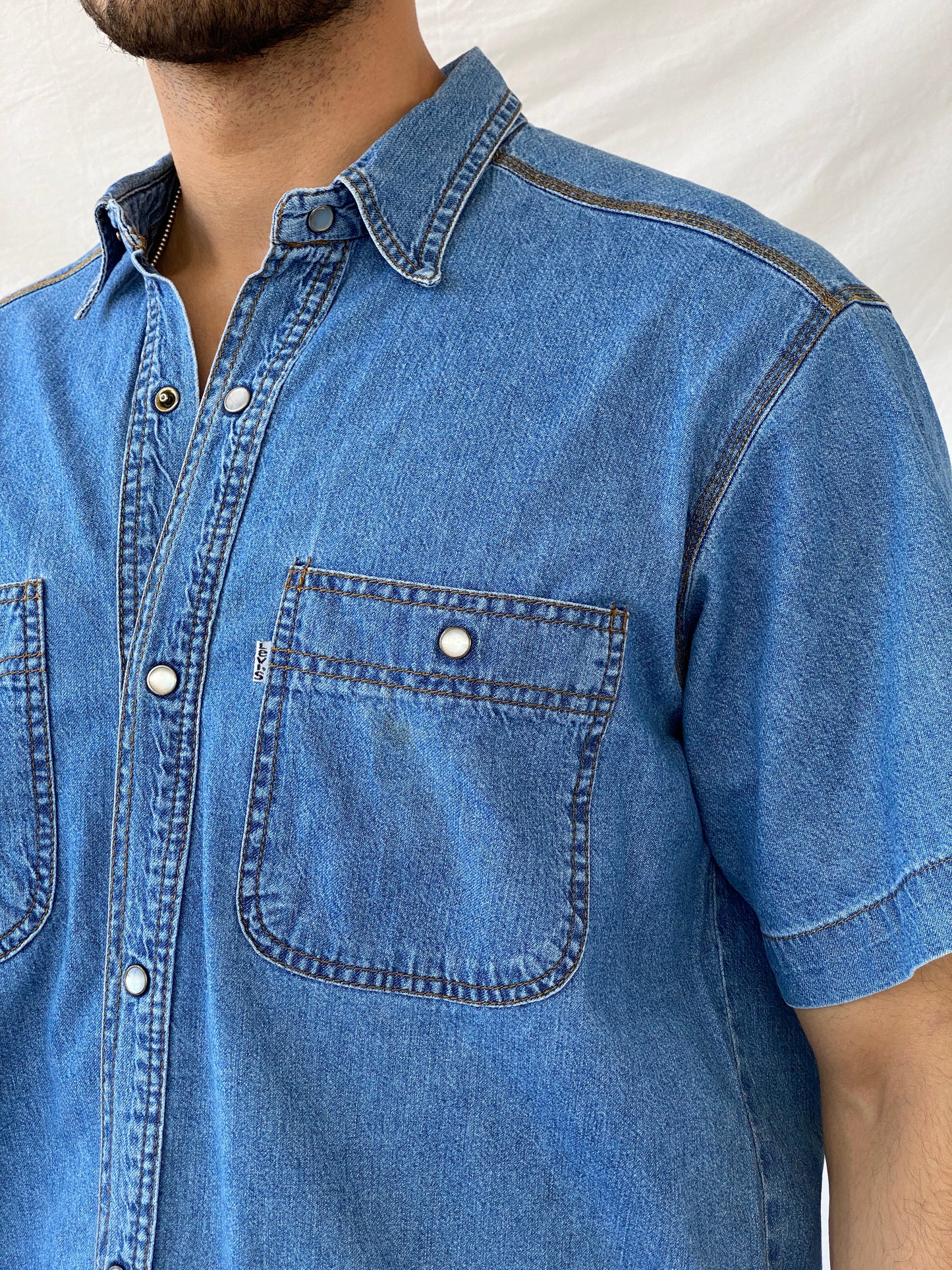 قميص جينز كاجوال بأكمام نصفية من Levi's Vintage - M
