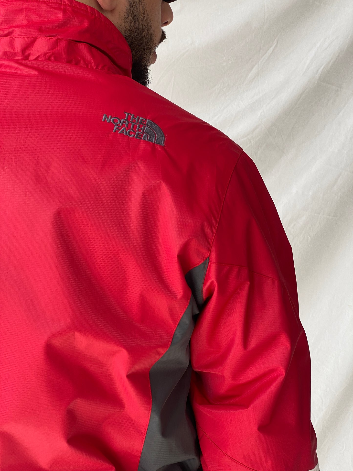 00s The North Face Summit Series Red & Grey Men’s Jacket - XL