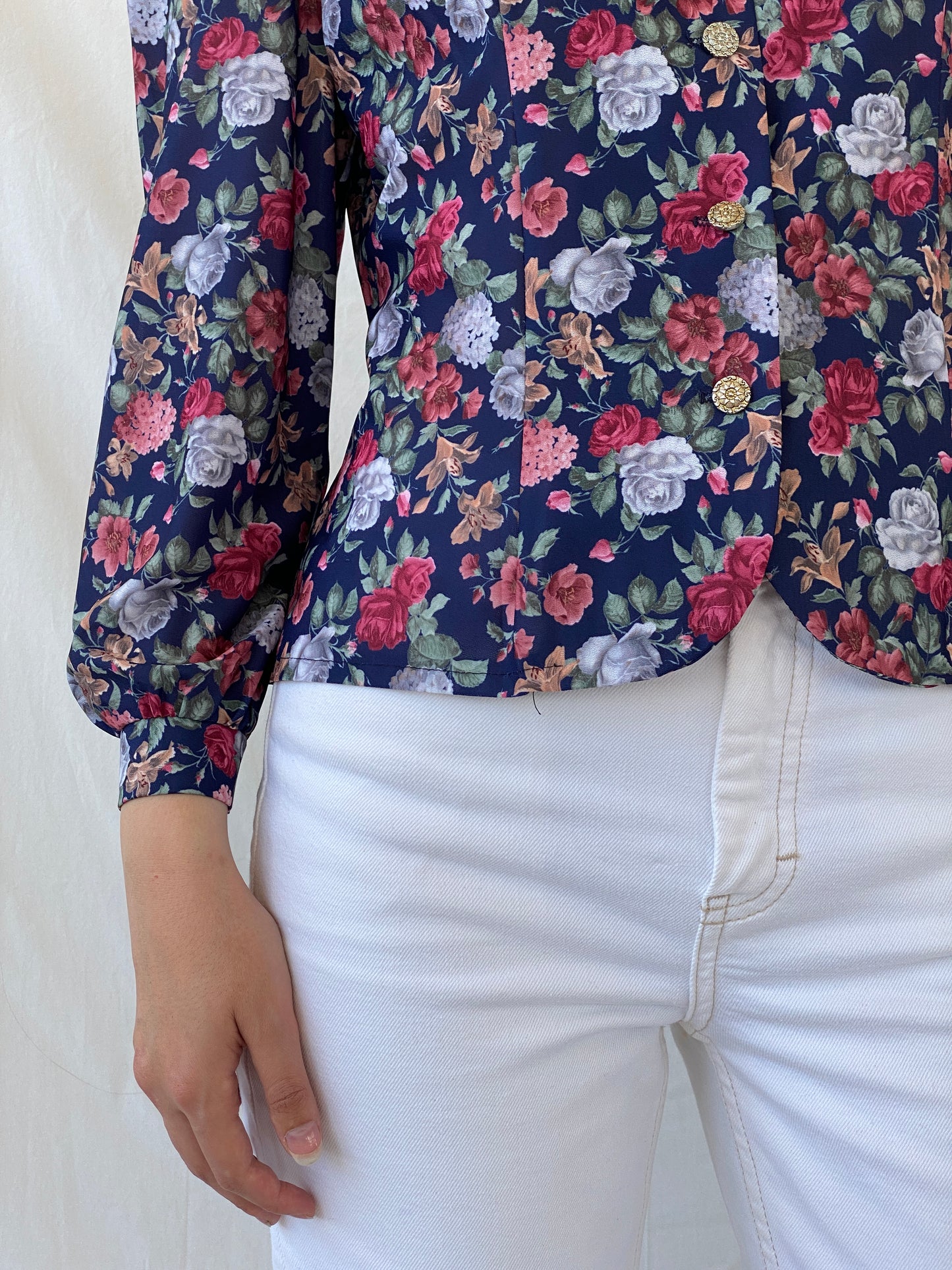 Vintage DEBENHAMS Navy Red Floral Silver Buttoned Women’s Long Sleeve Shirt - L