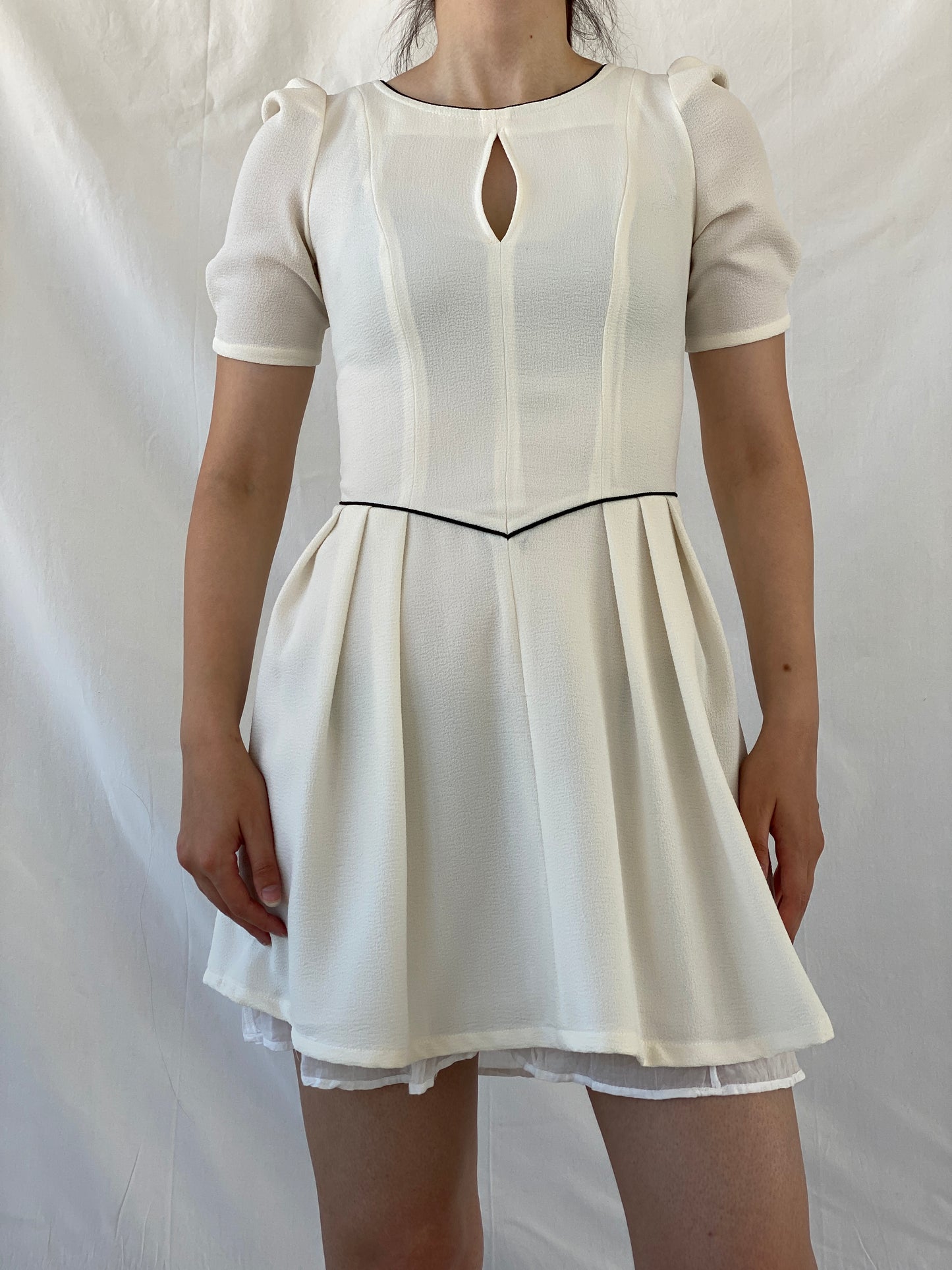 Axara Paris White Fit & Flare Mini Preppy Dress with Puff Sleeves - S
