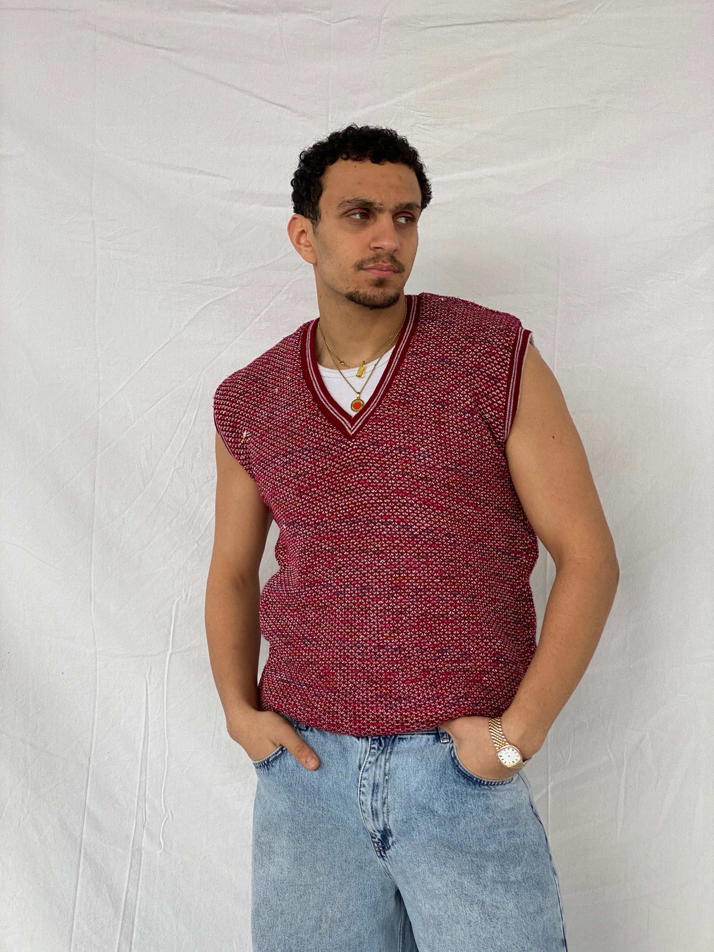 Beautiful Red Knitted Sweater Vest - Size M - Balagan Vintage Vest 90s, Abdullah, knitted vest, mens vest, vest, wool vest