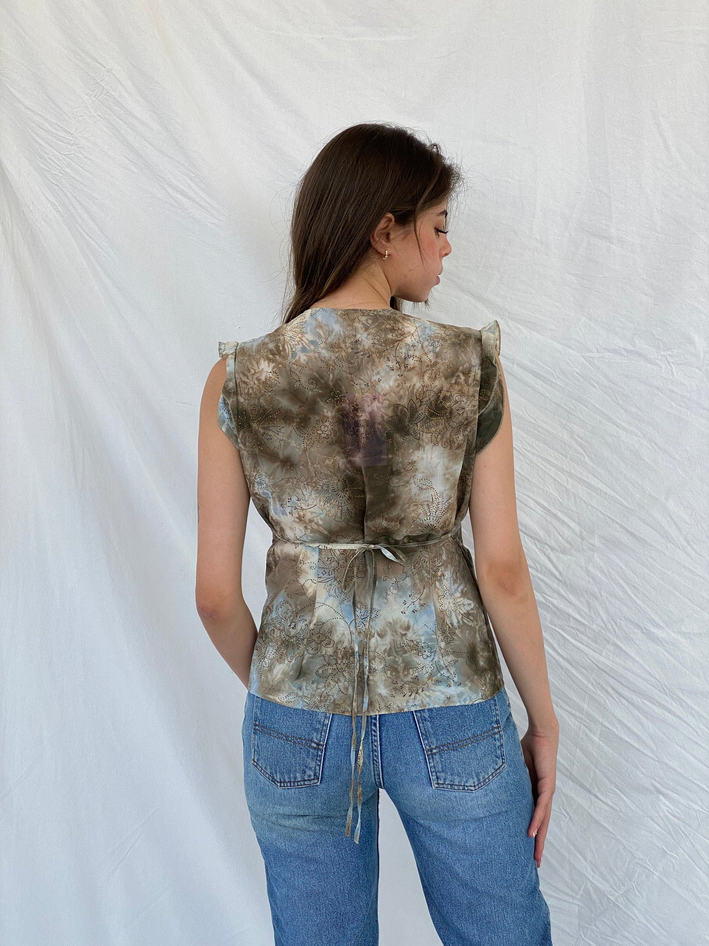 بلوزة شانتال روزنر الشفافة ذات الياقة المكشكشة والمزهرة من Y2K - مقاس M