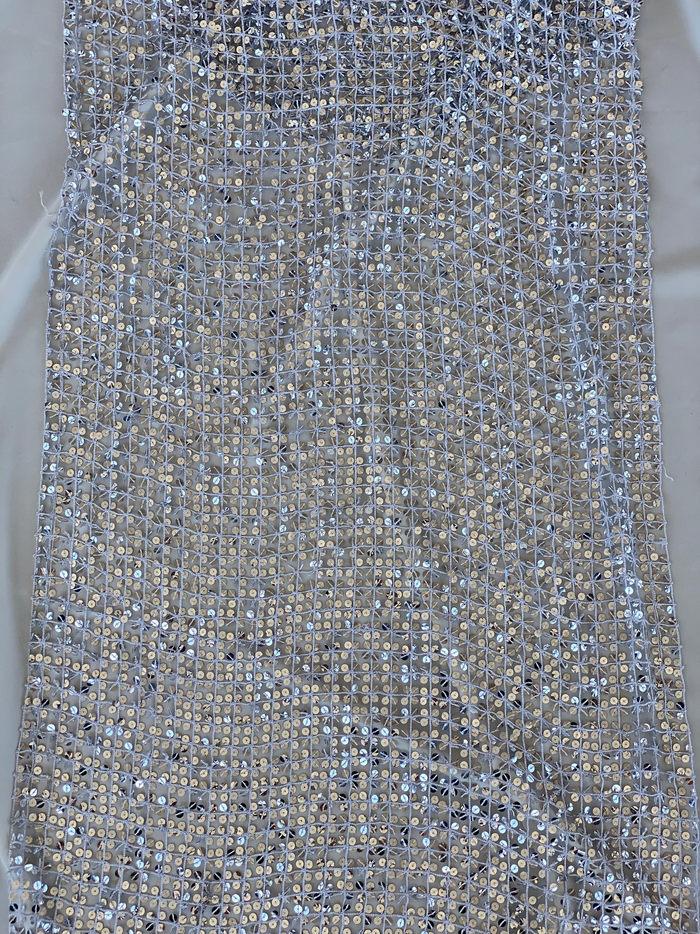Caché Silver Sequin Mesh Evening Scarf Statement Party & Formal Accessory Metallic Wrap