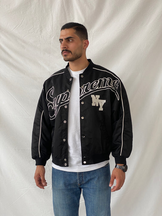 جاكيت NY Windbreaker أسود من Supreme - مقاس XL