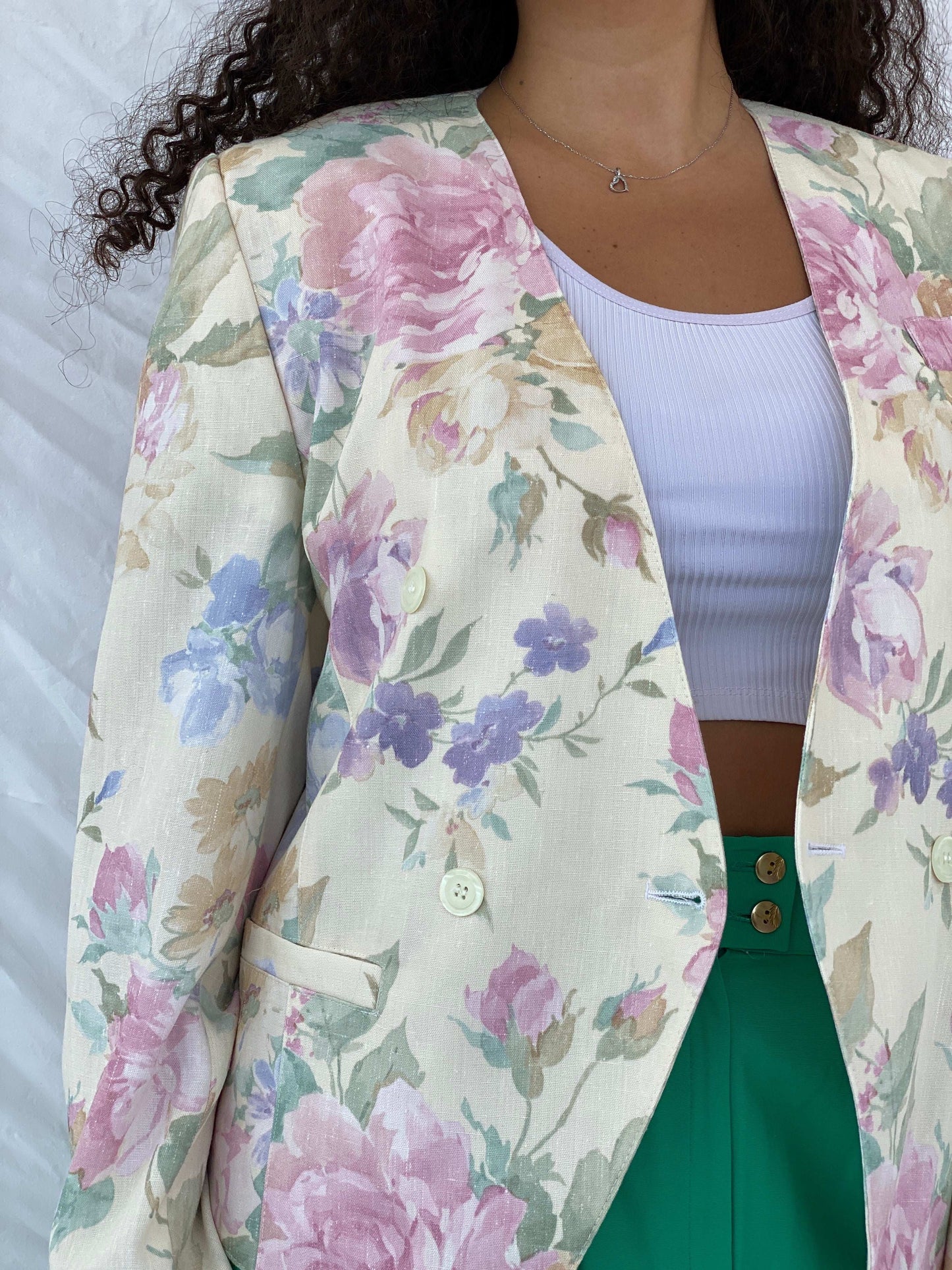 Beautiful Vintage Floral Pastel-Colored Blazer Size L - Balagan Vintage Blazer 80s, blazer, Dina, floral, floral print, NEW IN, pastel, rare vintage