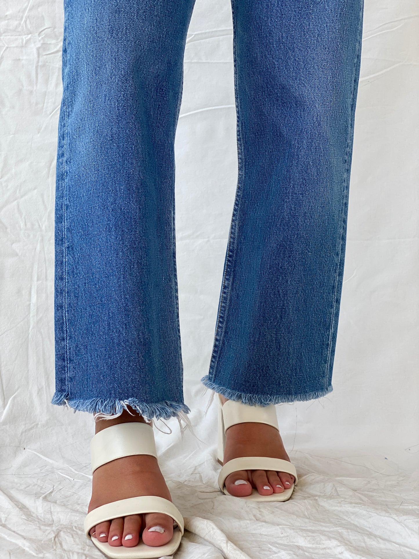بنطلون جينز نسائي من Levis 501 Cut