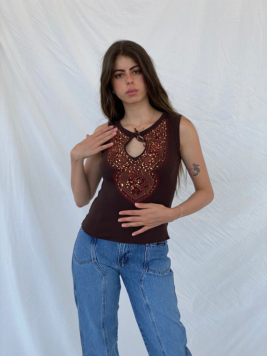 بلوزة Vintage V London Brown بدون أكمام مزينة بالترتر - مقاس صغير