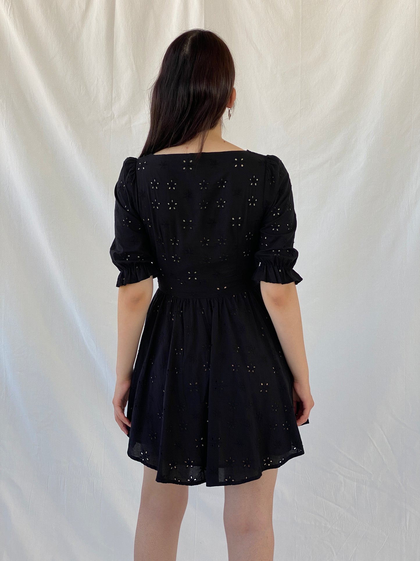 Gorgeous For Love & Lemons Black Eyelet Puff Sleeve Tie Waist Mini Summer Vacation Dress - S