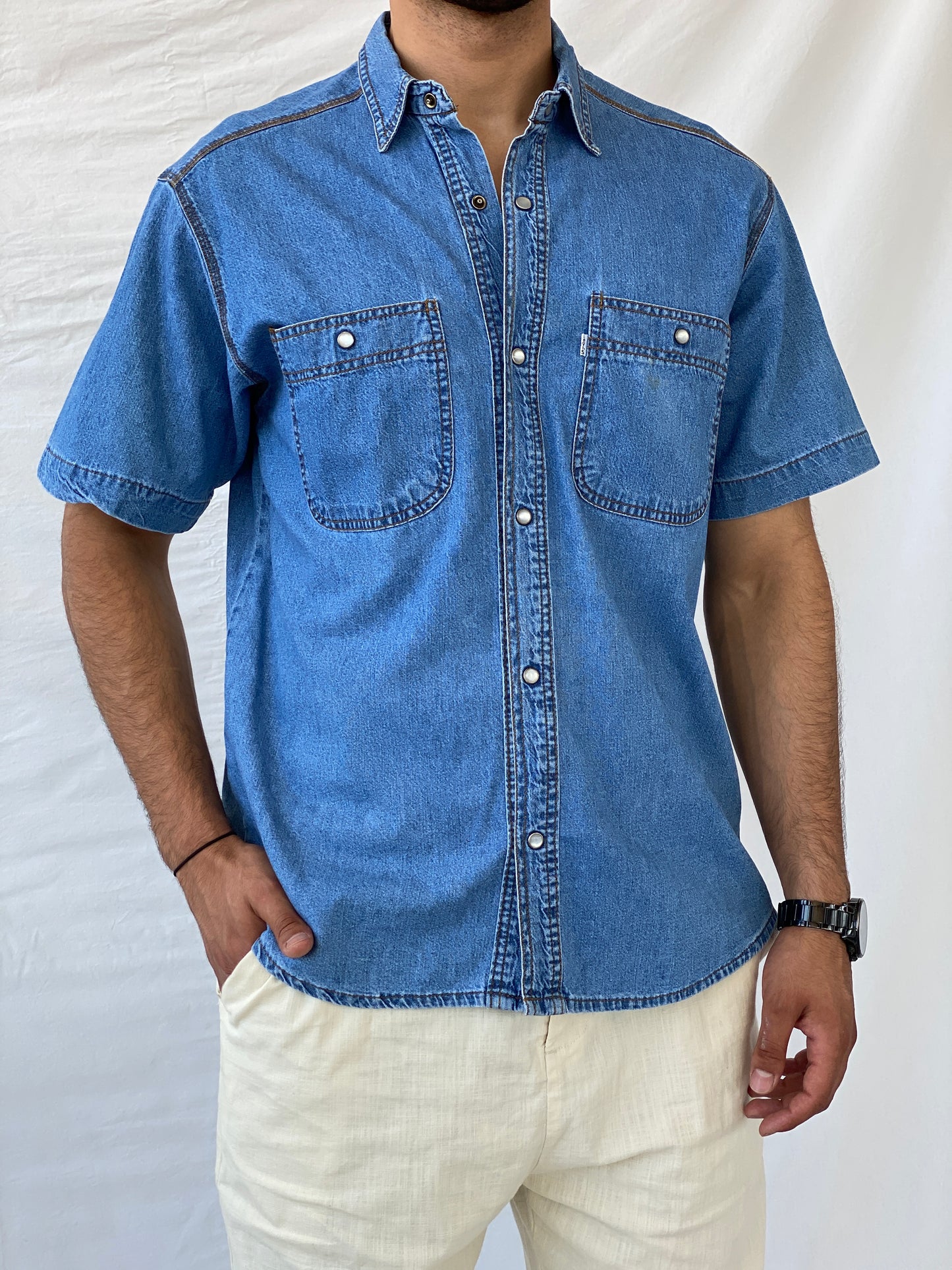قميص جينز كاجوال بأكمام نصفية من Levi's Vintage - M
