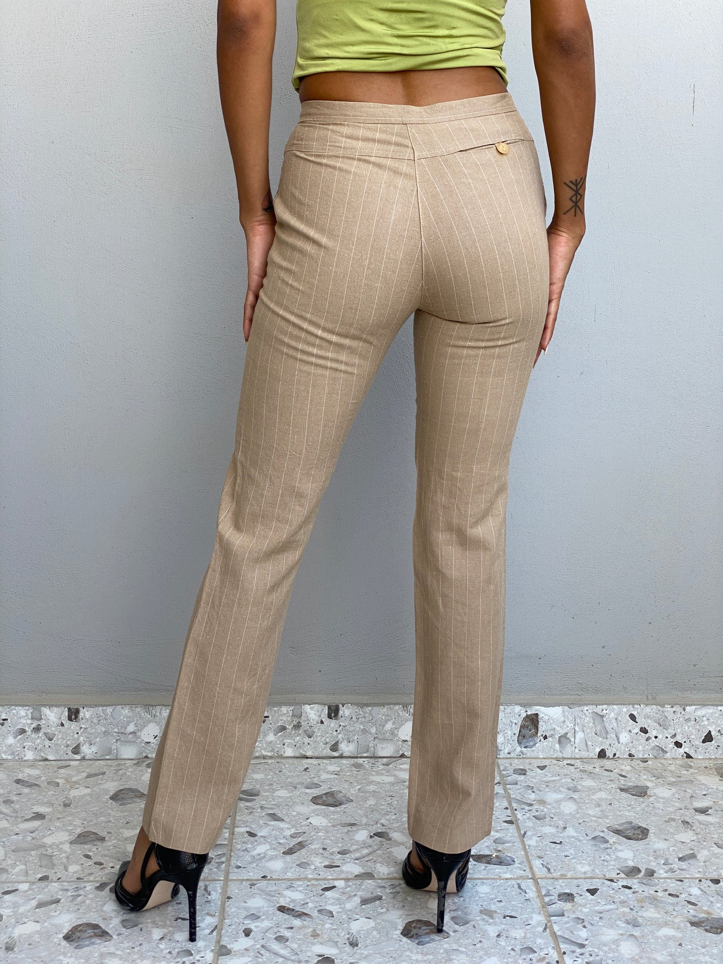 Vintage Y2K La City Paris Beige Pinstripe Low-Rise Straight Leg Trousers - XS