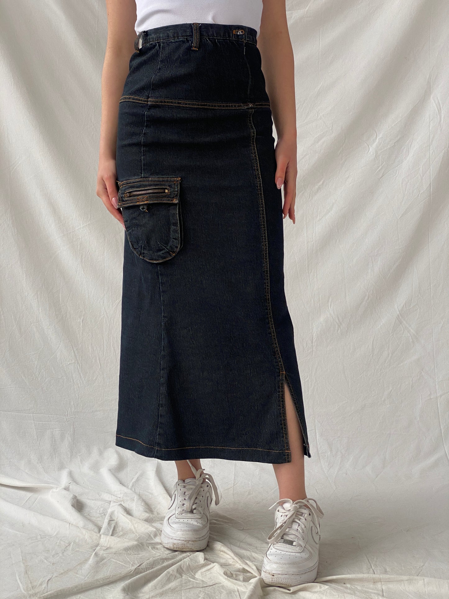 تنورة جينز ماكسي داكنة من Vintage LH Luharlo A-Line - XS