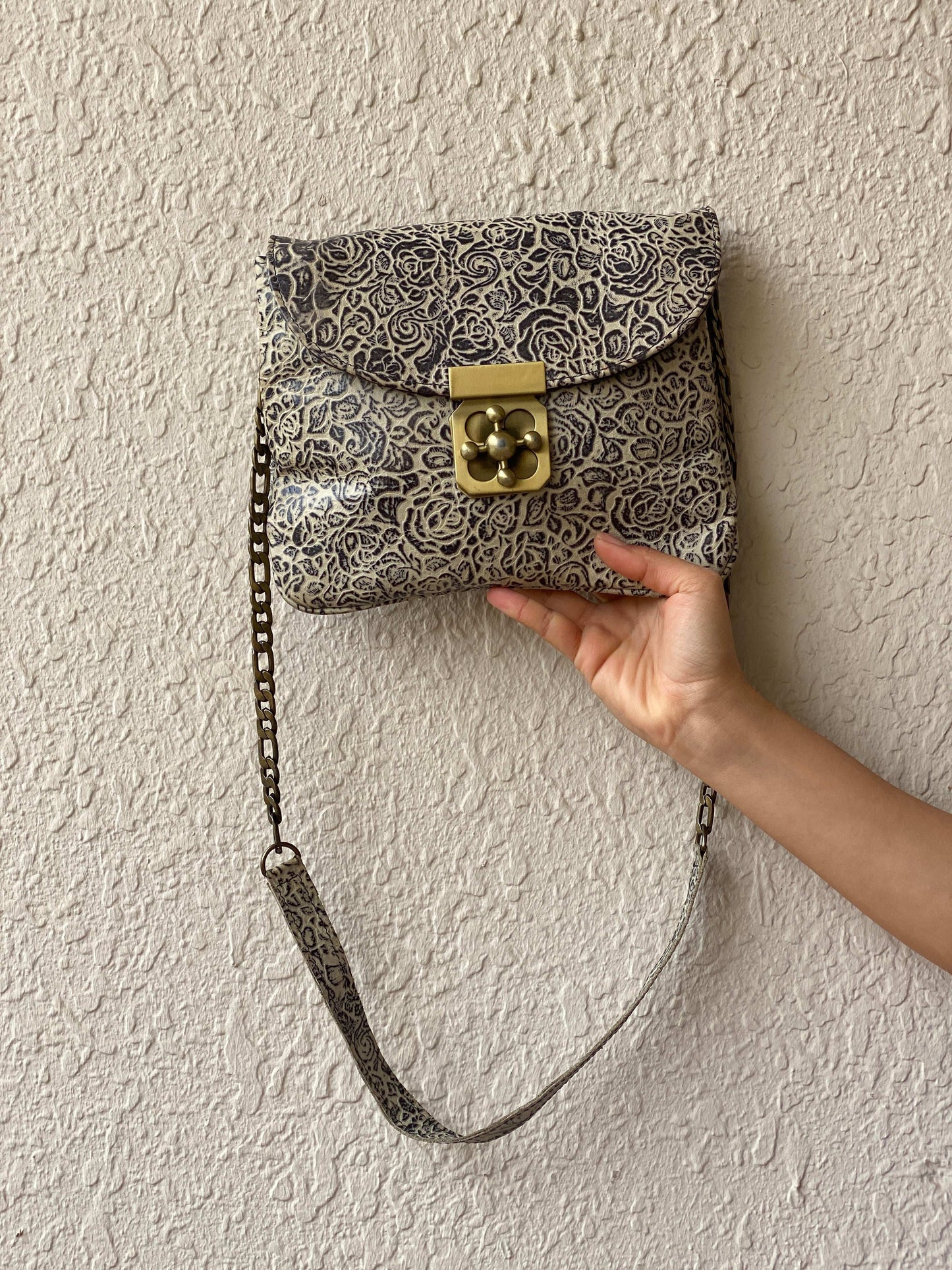 Vintage Etui London Cross Body Genuine Leather Bag - Balagan Vintage Bags 80s, 90s, bag, NEW IN