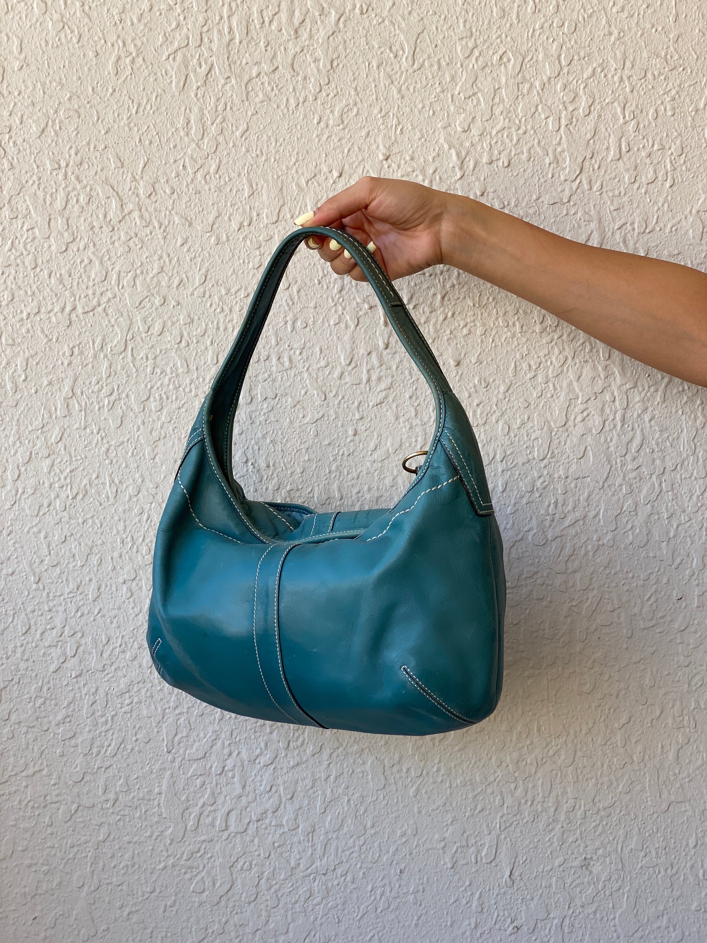 Coach B0769-10740 Teal Leather Shoulder Bag – Vintage Glovetanned Leather
