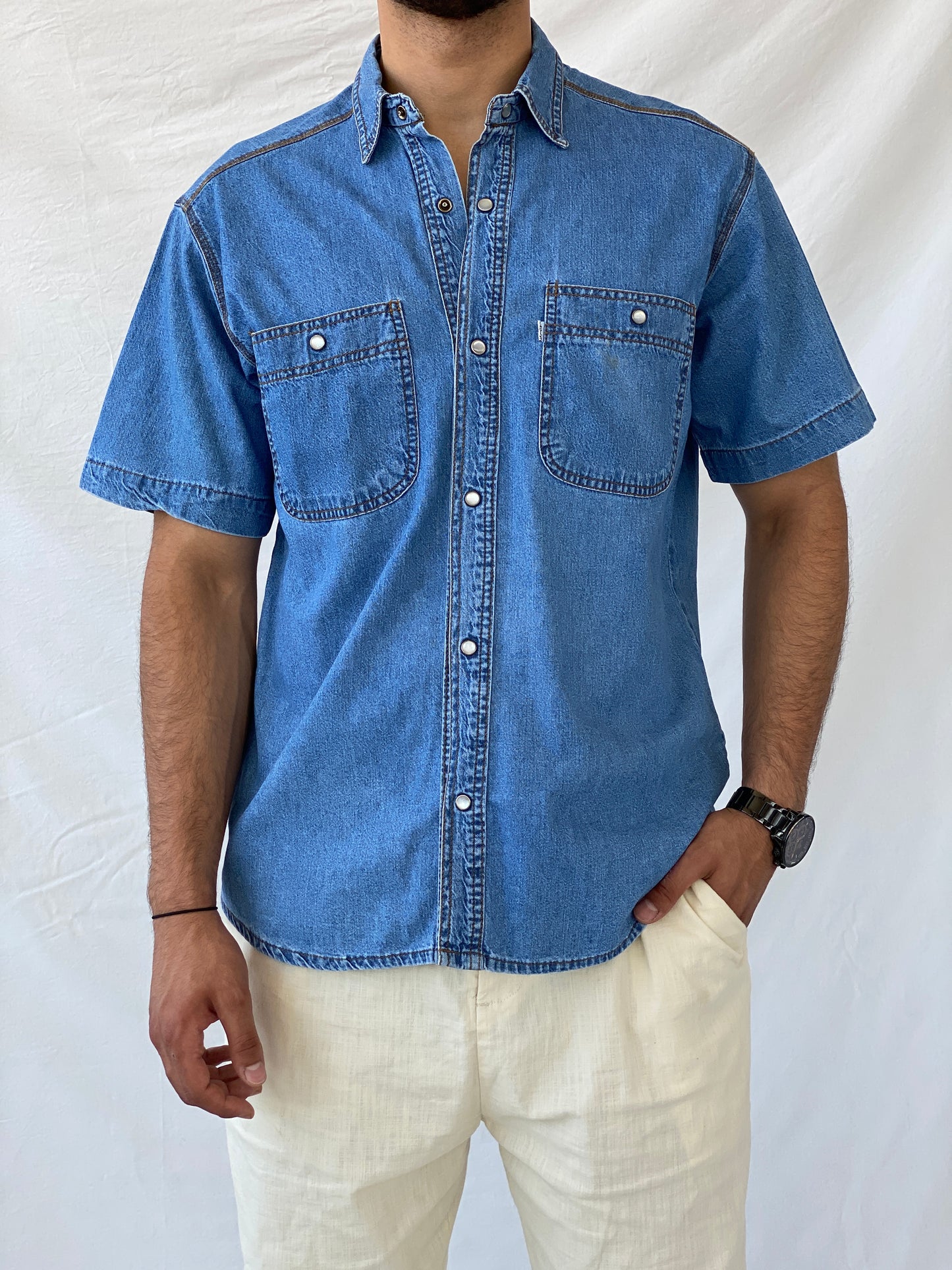 قميص جينز كاجوال بأكمام نصفية من Levi's Vintage - M