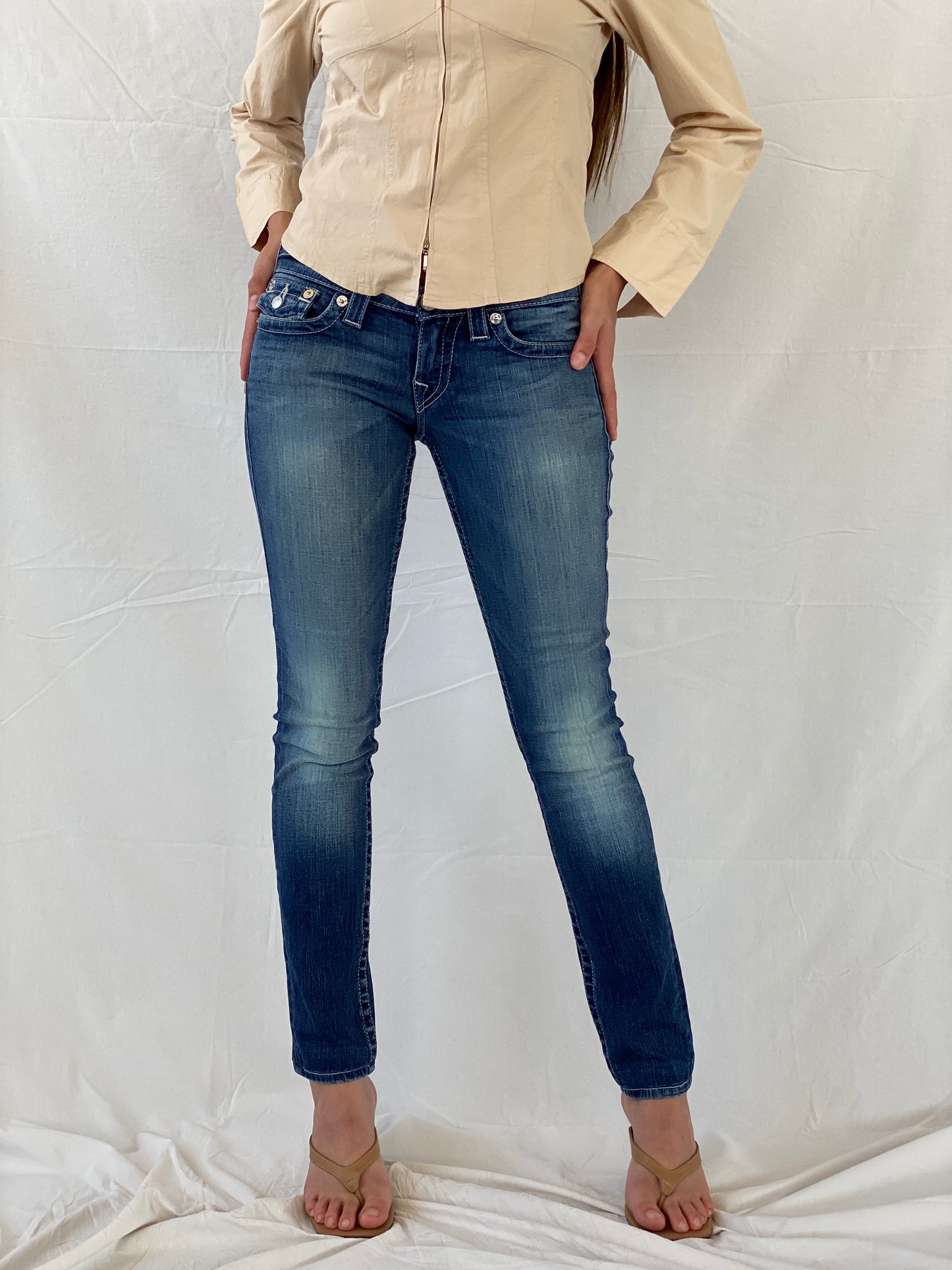 بنطلون جينز True Religion Super Skinny Low-Rise من Y2K