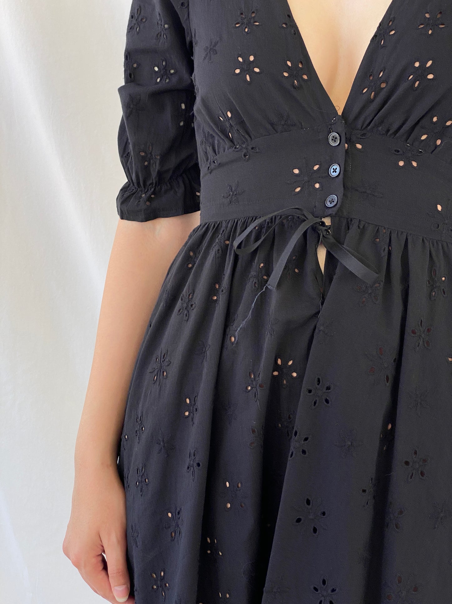 Gorgeous For Love & Lemons Black Eyelet Puff Sleeve Tie Waist Mini Summer Vacation Dress - S