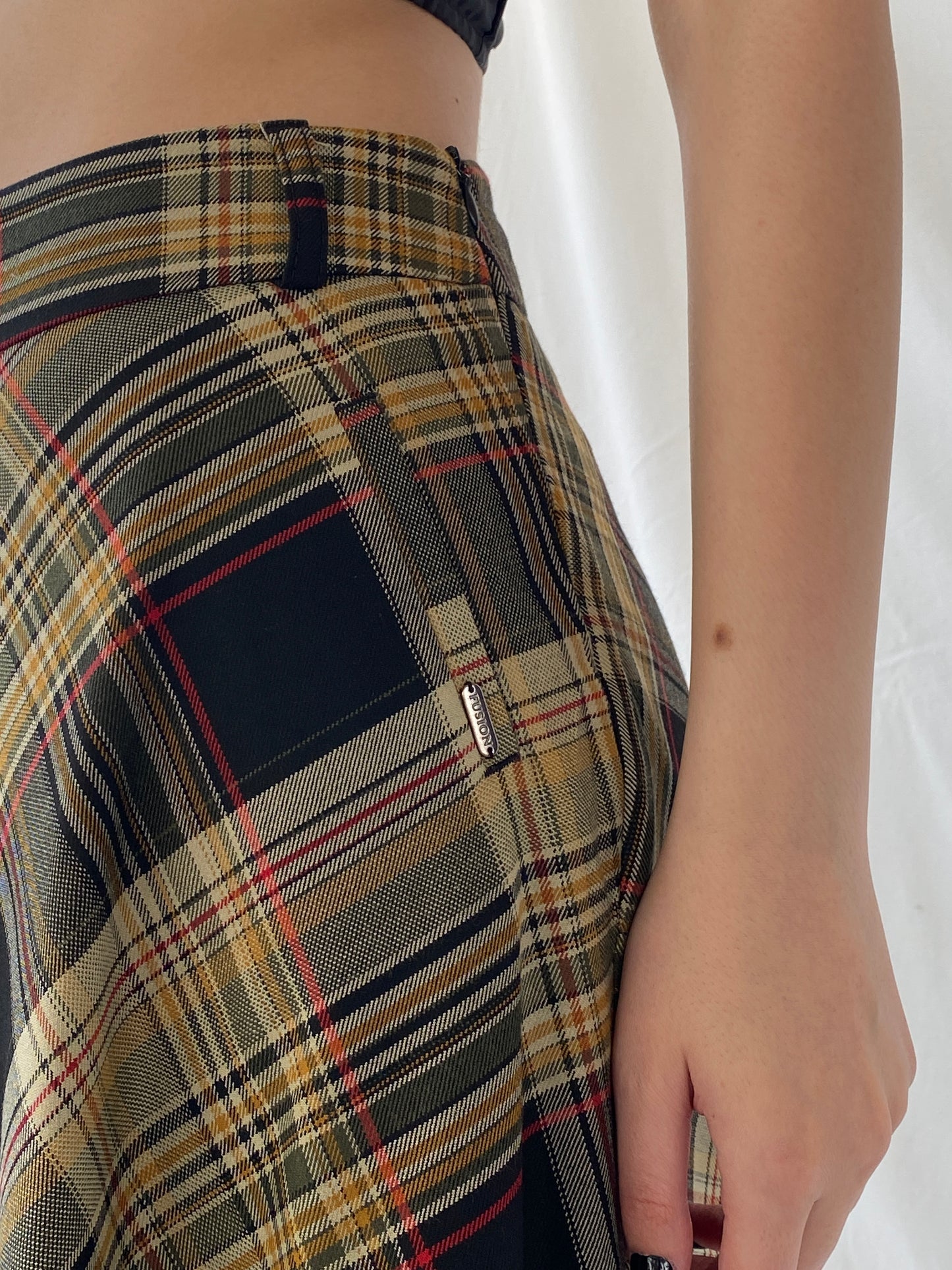 تنورة قصيرة نسائية من قماش التارتان باللون الأصفر والأسود من Beautiful Fusion Plaid Flannel - مقاس M