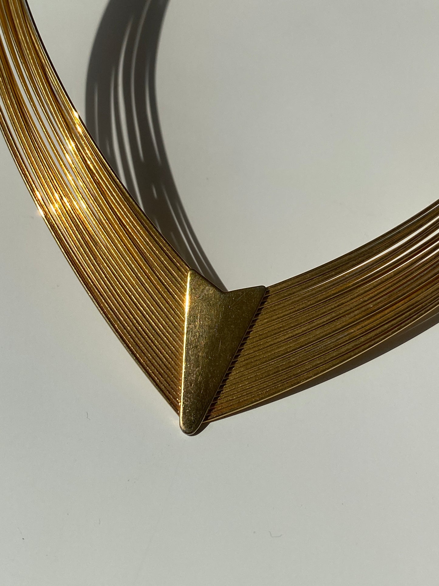Vintage Multi-Strand Wire Metal V-Shaped Gold Choker Necklace