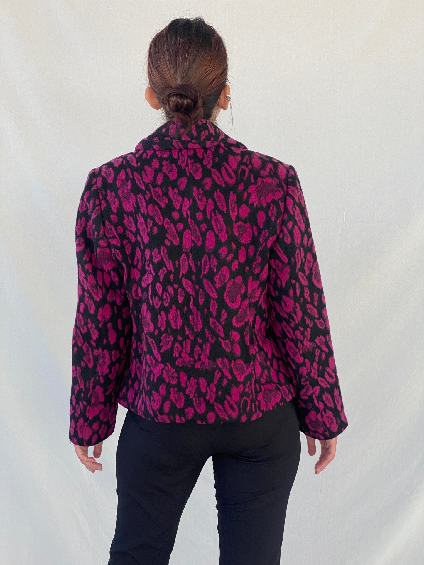 00s Women‘s Black & Pink Leopard Print Jacket - L