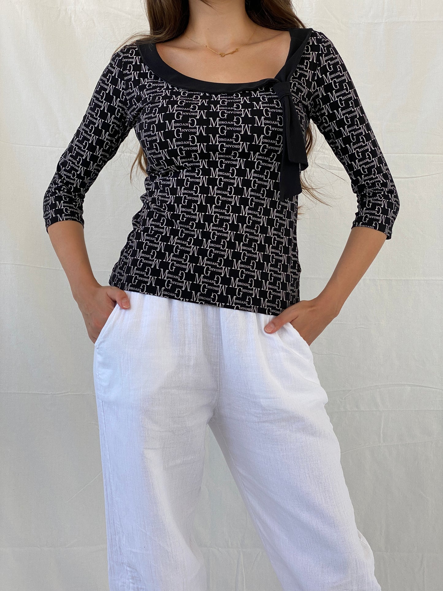 بلوزة مورغان دي توا سوداء اللون بتصميم عتيق من عام 2000 - مقاس متوسط