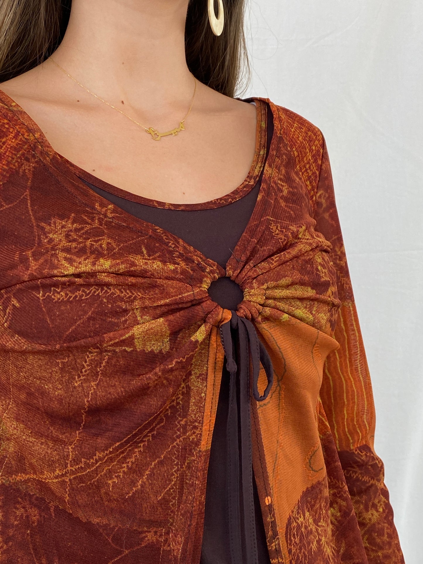 بلوزة برتقالية من كاش كاش بتصميم كلاسيكي من التسعينيات بأكمام كاملة وشبه شبكية - مقاس متوسط