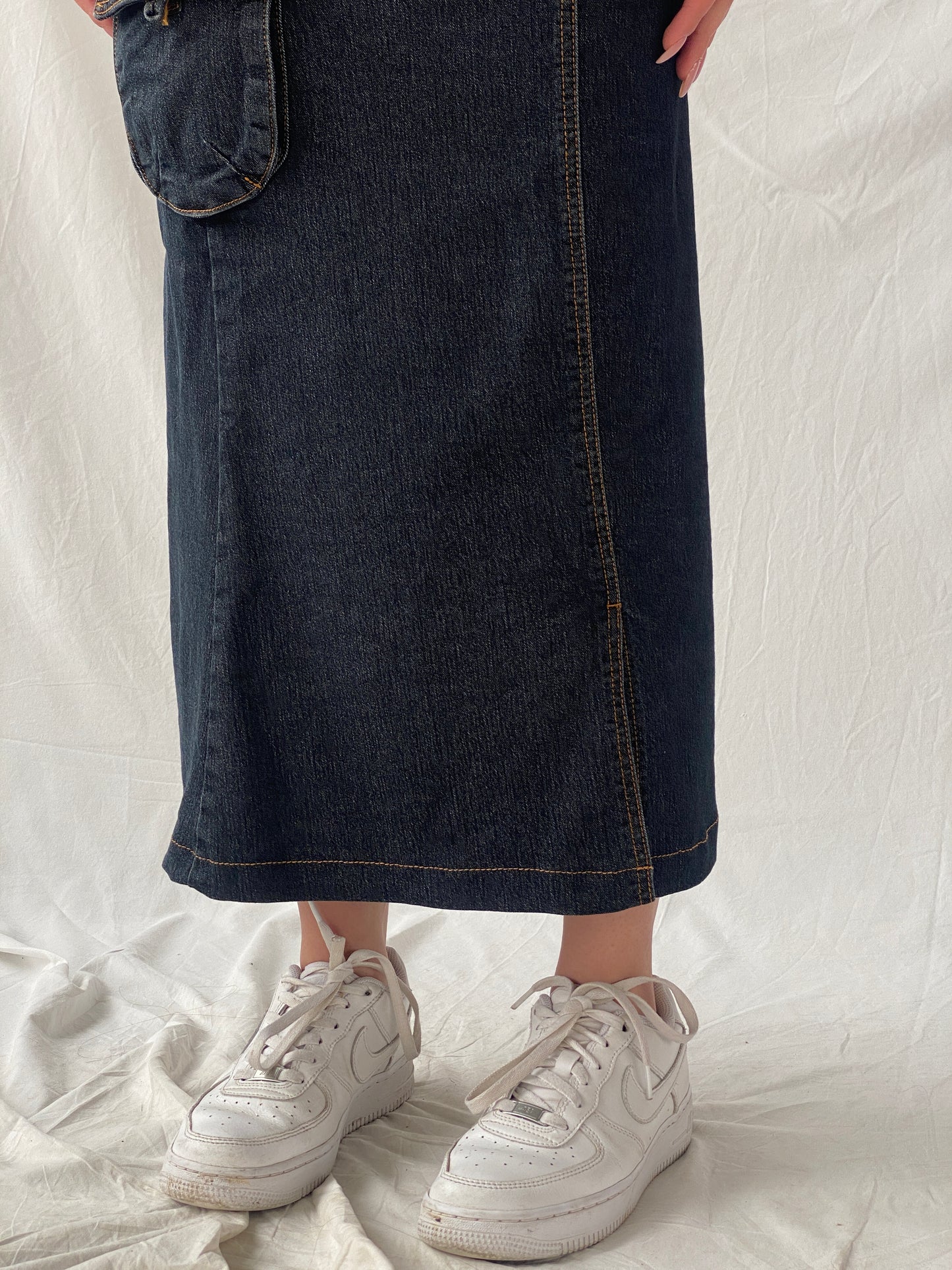تنورة جينز ماكسي داكنة من Vintage LH Luharlo A-Line - XS