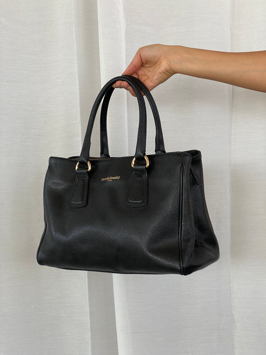 حقيبة عمل كلاسيكية من الجلد الأسود من Russel & Bromley London