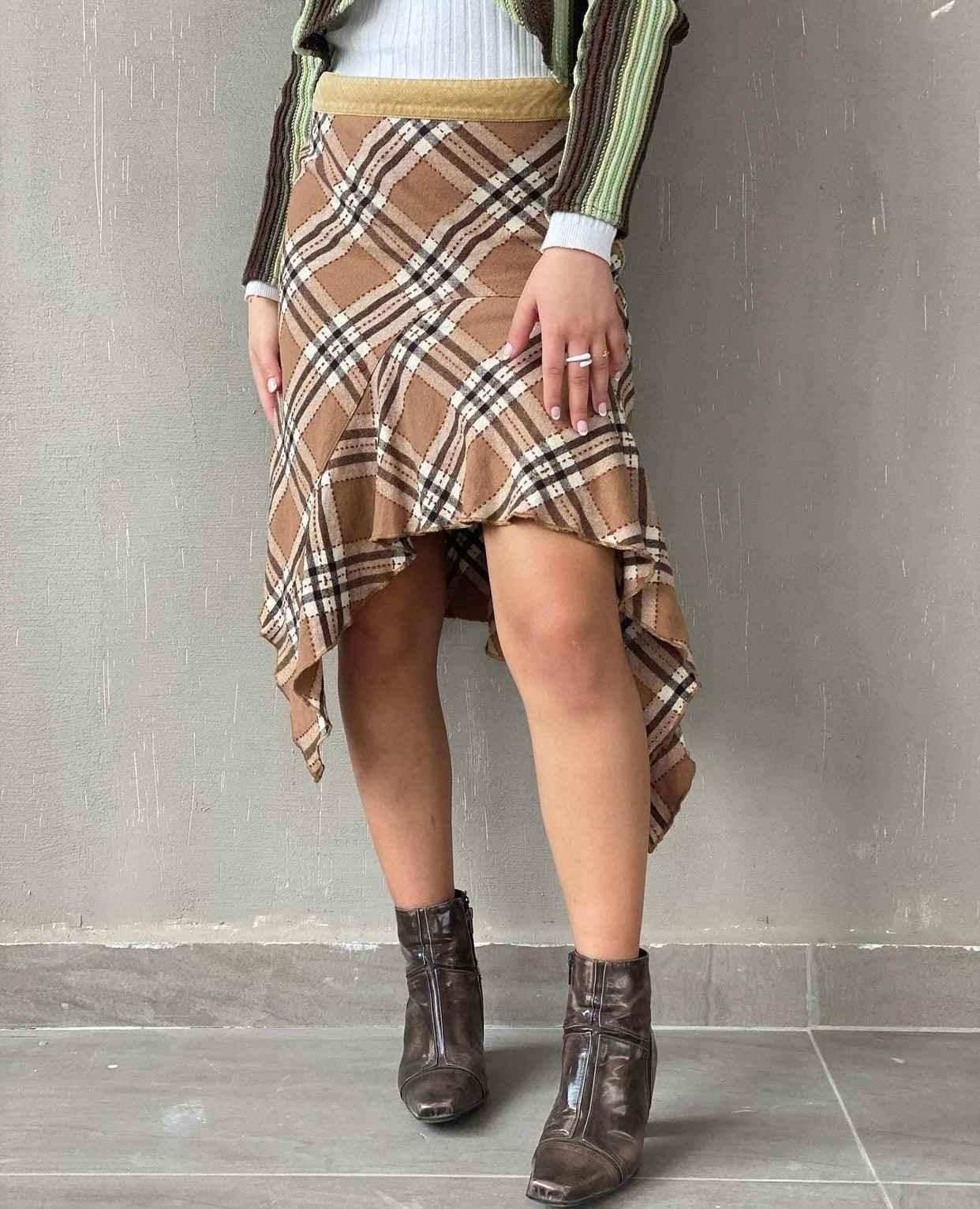 Vintage Y2K Plaid Skirt - Balagan Vintage Midi Skirt 00s, 90s, plaid, plaid skirt, skirt, vintage, winter, women, women skirt, Y2K