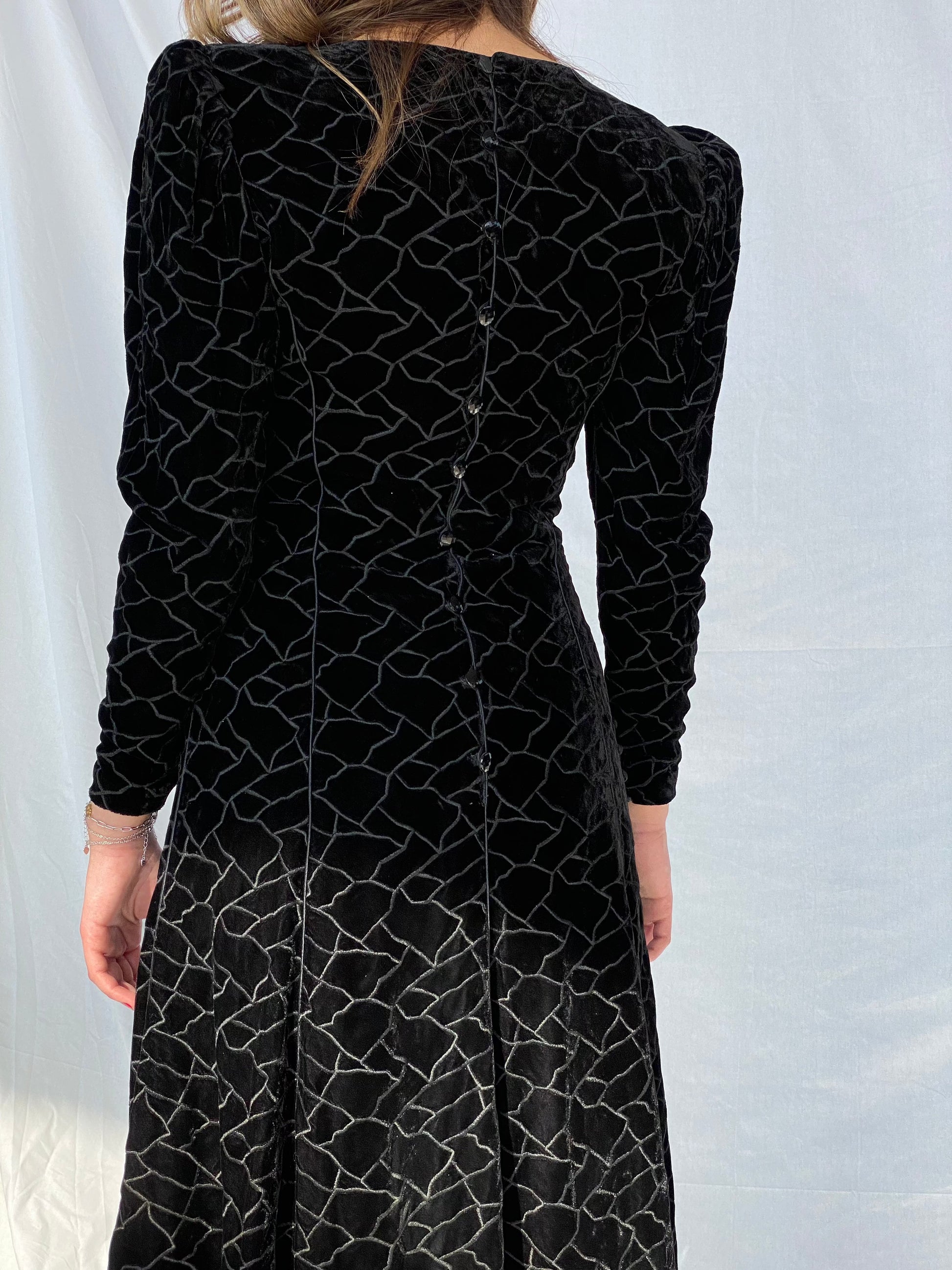 Vintage 80s/90s Emanuel Ungaro Velvet Dress - Balagan Vintage Velvet Dress 90s, black dress, dress, velvet, velvet dress, vintage