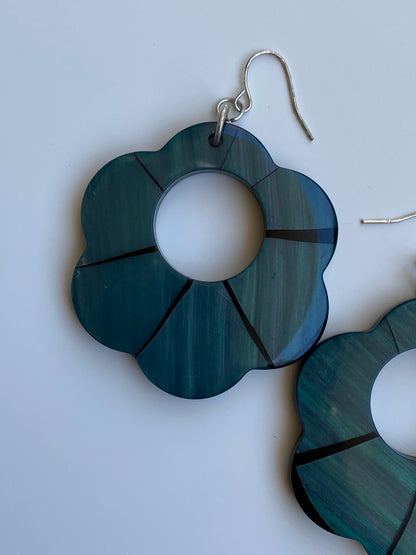 Vintage Y2K Teal Mother-of-Pearl Flower Statement Size Drop Earrings