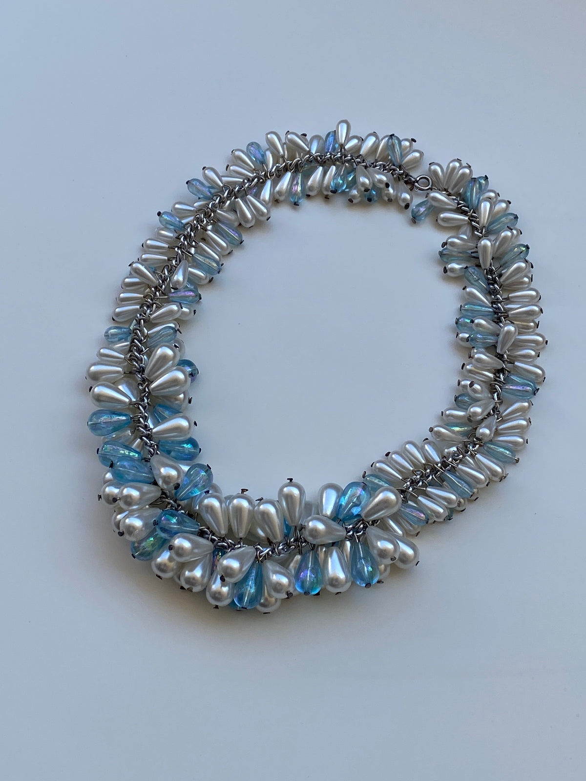 Vintage Faux Pearl & Iridescent Beaded Cluster Necklace Y2K Glam Jewelry Vintage Faux Pearl & Iridescent Beaded Cluster Necklace Y2K Glam Jewelry