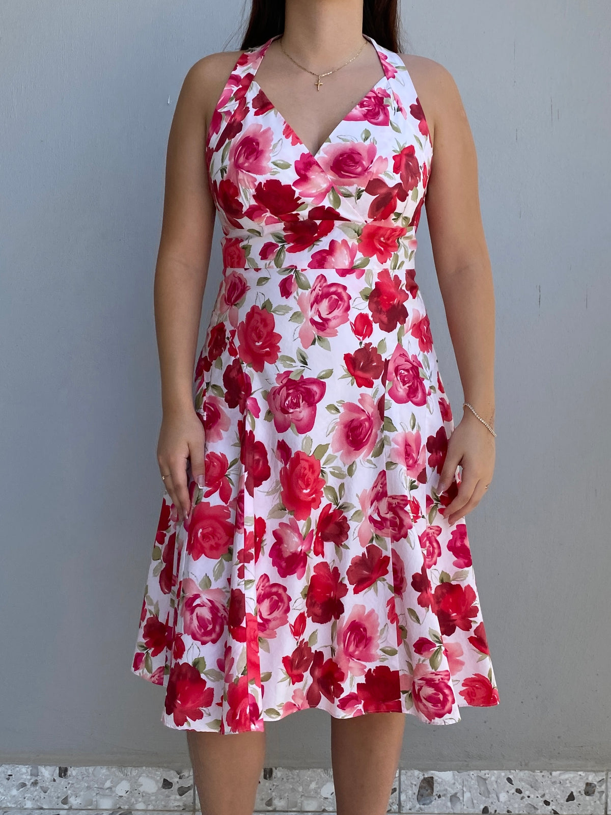 Vintage Talbots Petites White & Pink Cotton Rose Floral Halter Midi Dress – M Vintage Talbots Petites White & Pink Cotton Rose Floral Halter Midi Dress – M
