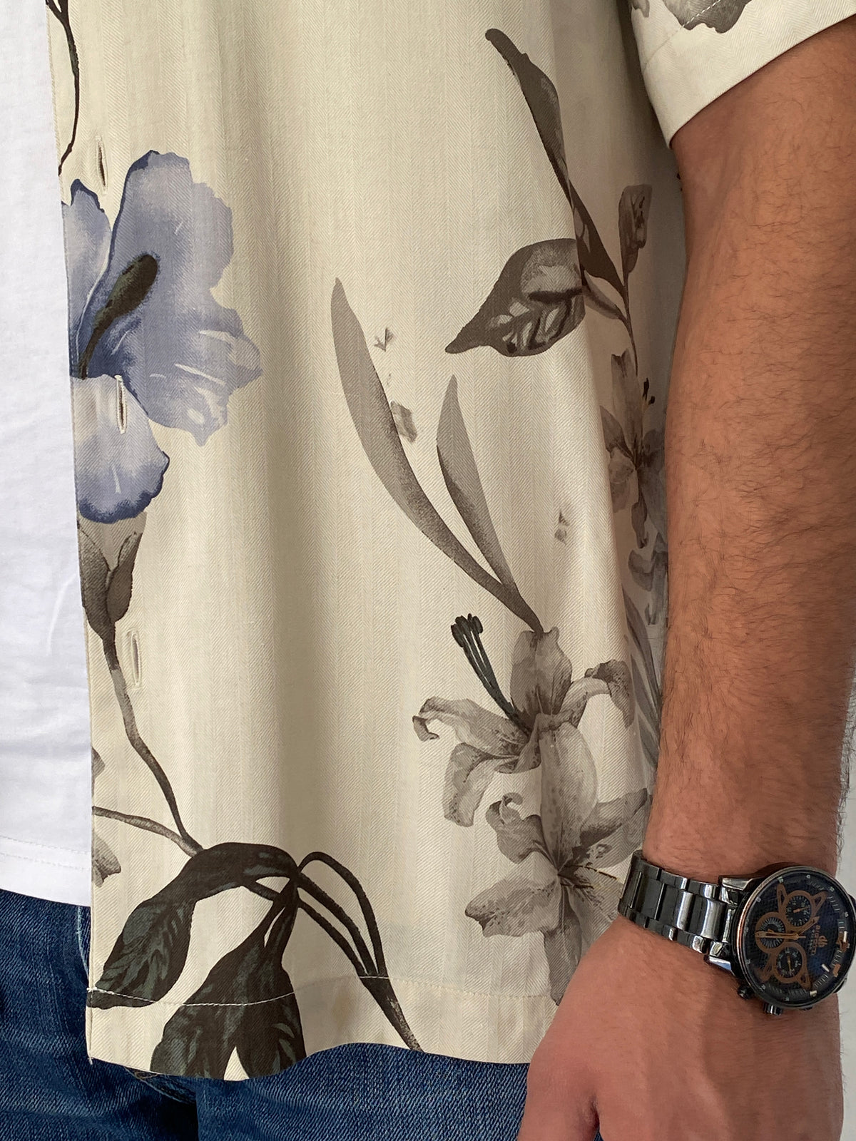 Vintage Caribbean Joe Cream Floral 100% Silk Camp Tropical Shirt - M Vintage Caribbean Joe Cream Floral 100% Silk Camp Tropical Shirt - M