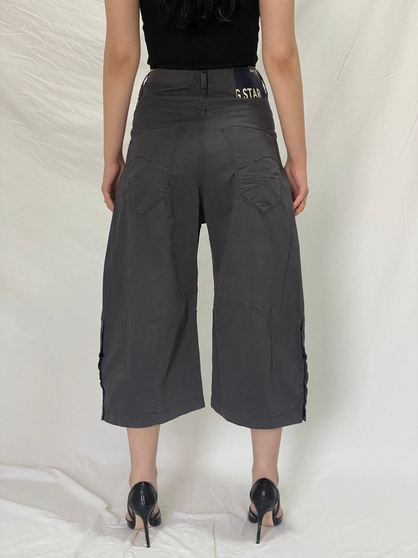 Vintage G-Star RAW 3301 Wide Leg Cropped Pants Charcoal Grey Streetwear Culottes - M