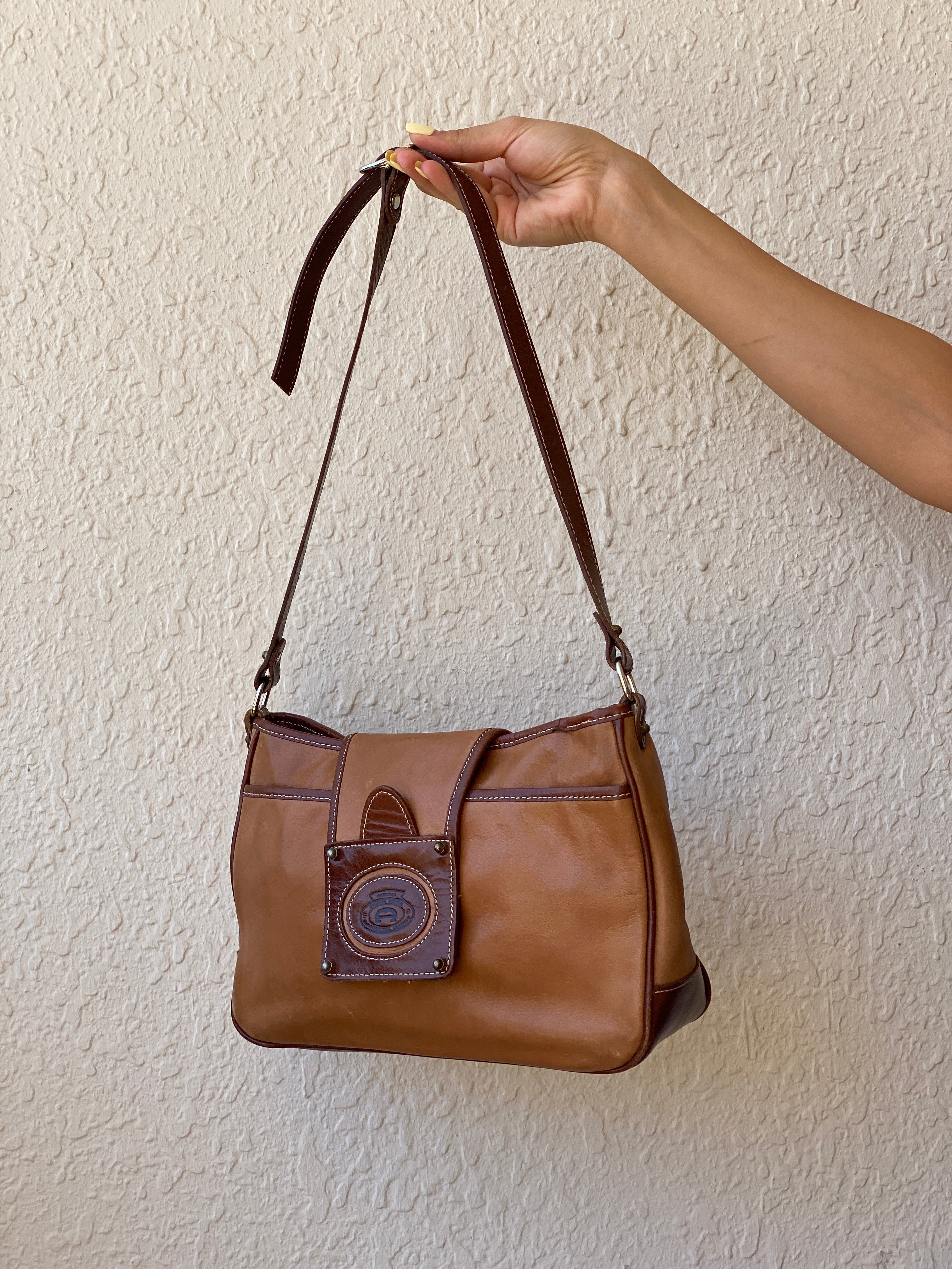 Vintage Etienne Aigner Genuine Leather Shoulder Bag Two-Tone Saddle Brown Purse