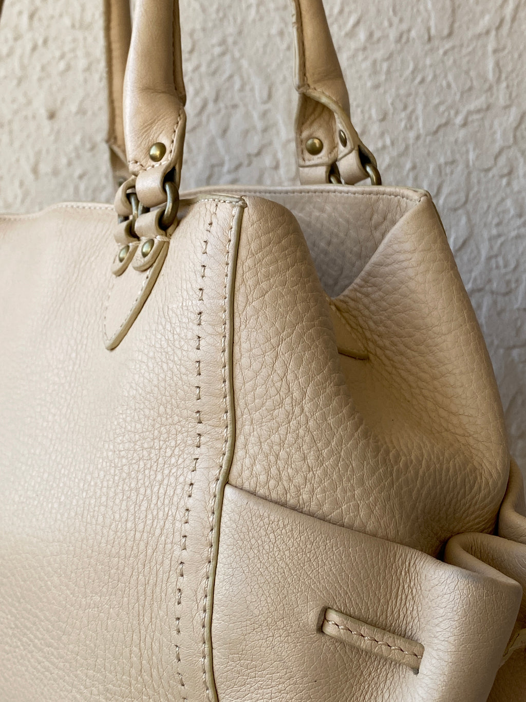 Beautiful Cole Haan Beige Genuine Leather Satchel Handbag Classic Shoulder Bag