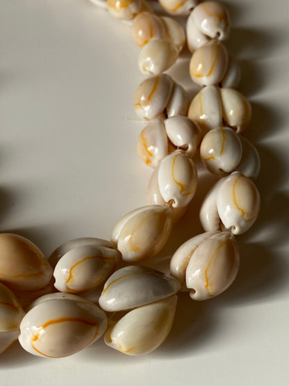 Vintage Natural Cowrie Shell Cream & Sand Tones Boho Beach Necklace