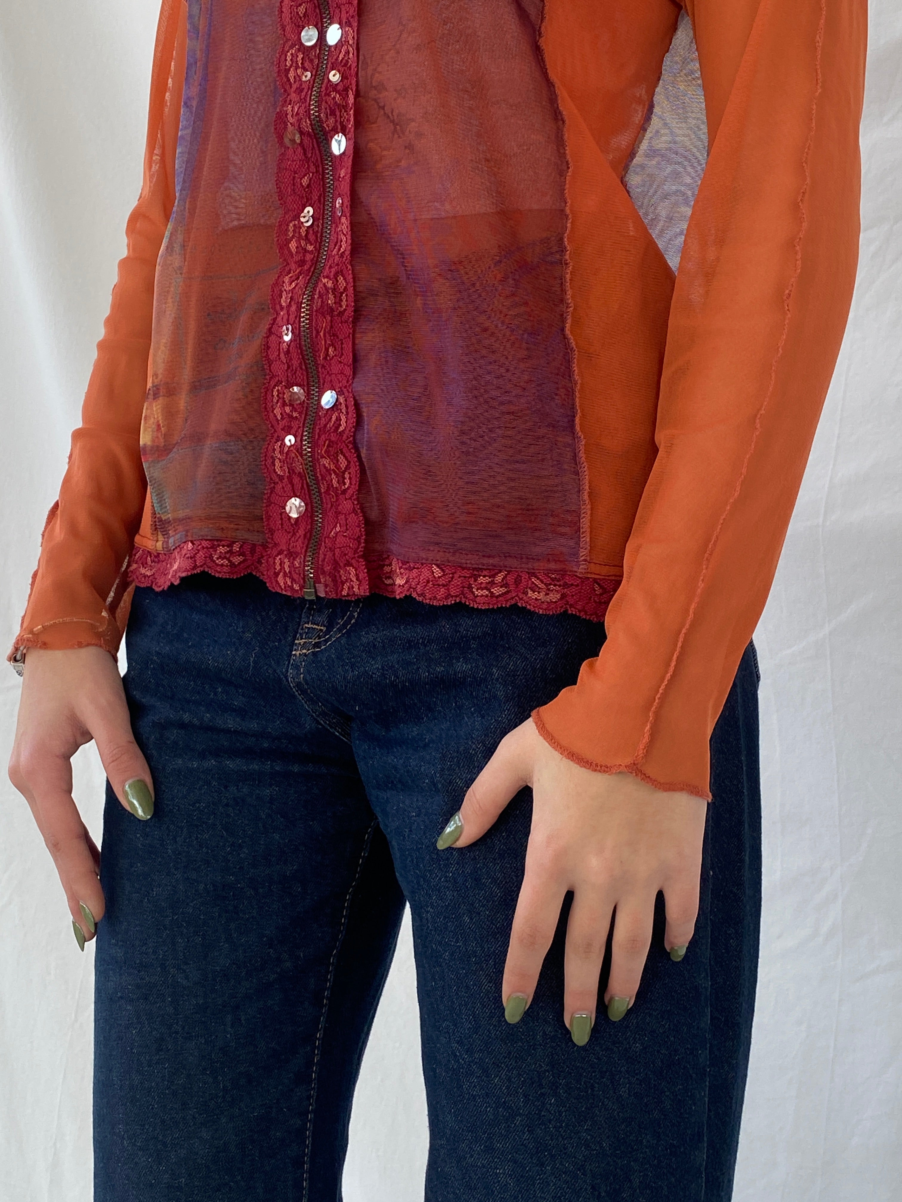 كارديجان جاكلين ريو Y2K برسومات شبكية وسحّاب وحواف دانتيل وترتر باللونين الأحمر والبرتقالي - مقاس M