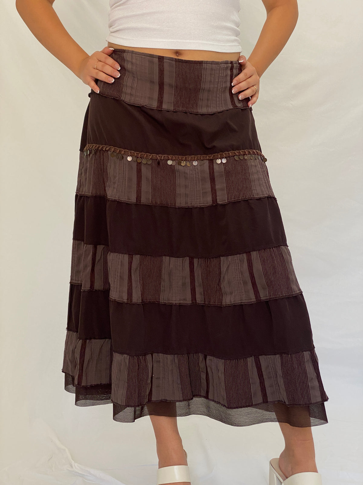 Vintage Y2K Boho CELAiA Brown Tiered Coin Trim Maxi Skirt – XL Vintage Y2K Boho CELAiA Brown Tiered Coin Trim Maxi Skirt – XL