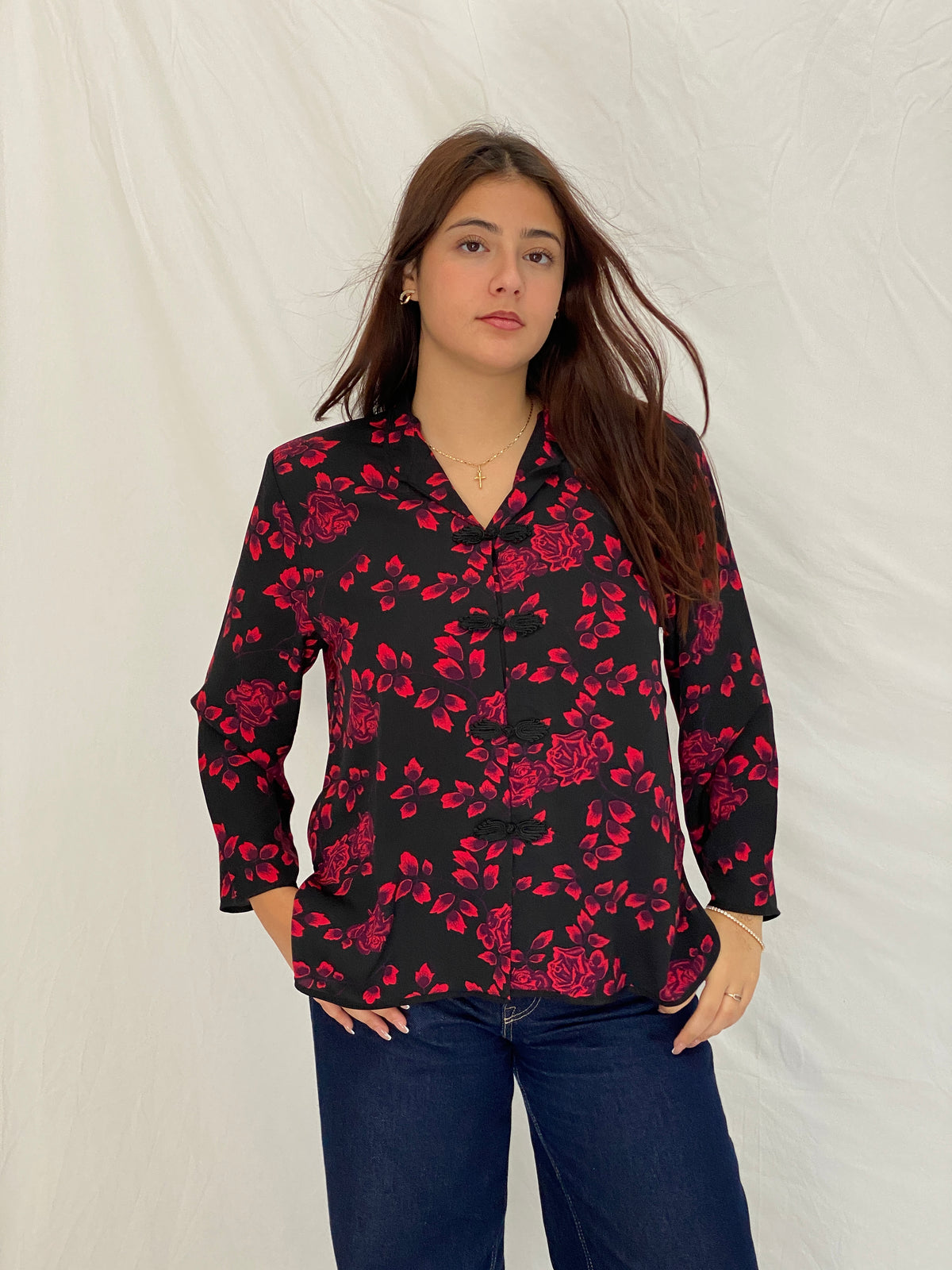 Vintage Y2K Richness Fashion Black & Red Floral Mandarin Collar Blouse - XL Vintage Y2K Richness Fashion Black & Red Floral Mandarin Collar Blouse - XL