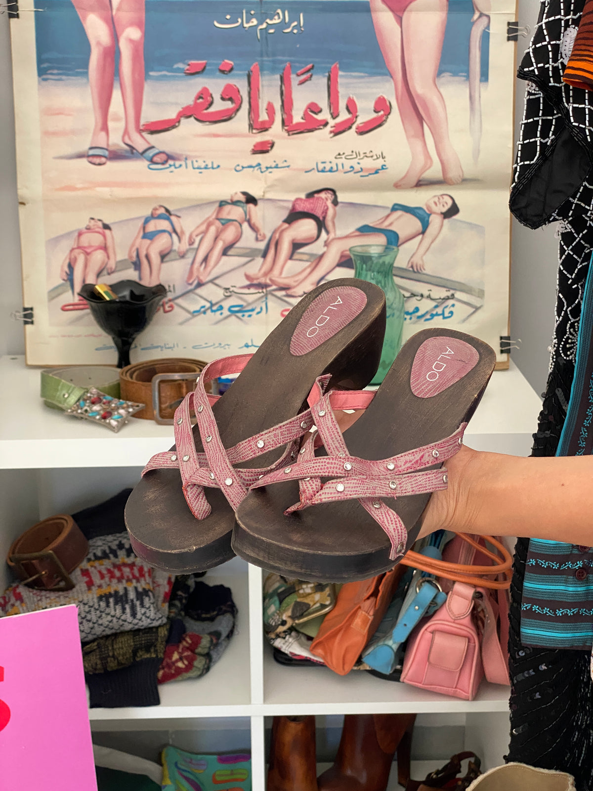Vintage Y2K ALDO Pink Rhinestone Strappy Wooden Clog Sandals - 37 EU Vintage Y2K ALDO Pink Rhinestone Strappy Wooden Clog Sandals - 37 EU