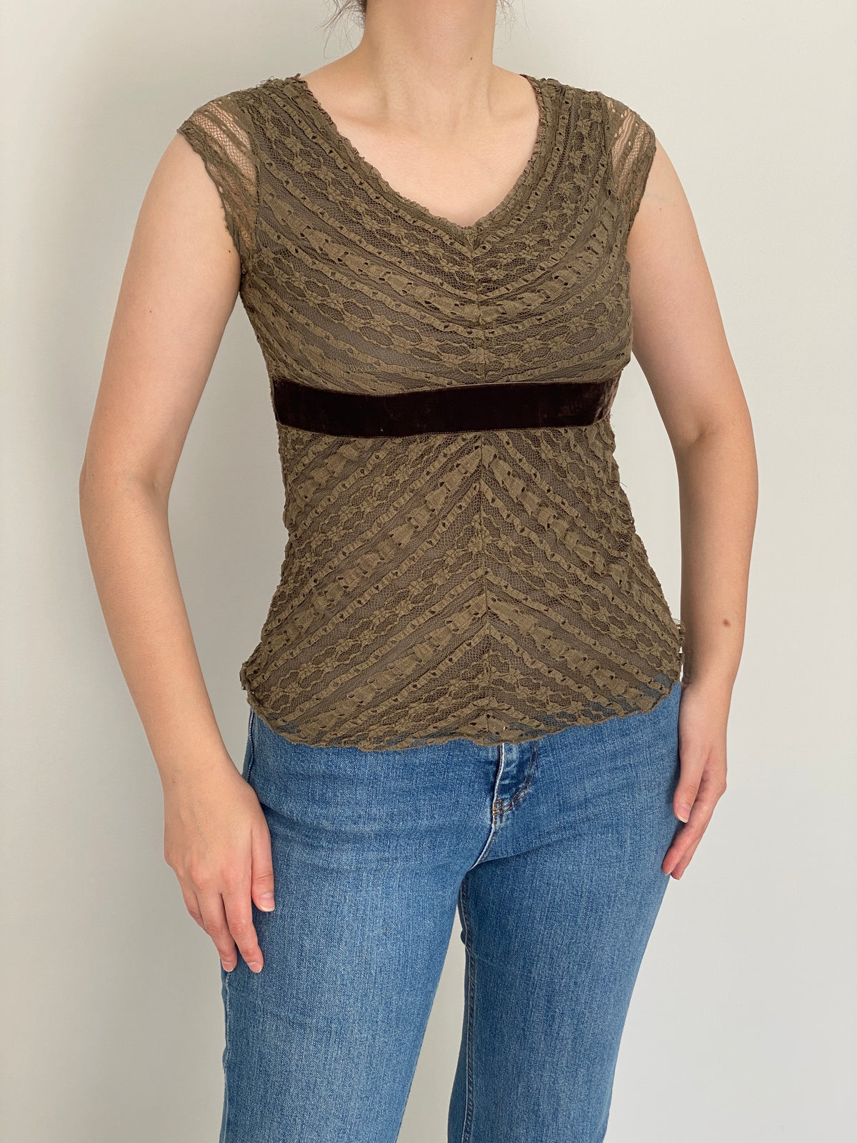 Vintage Y2K Merona Olive Green Lace Velvet Empire Waist Top – S