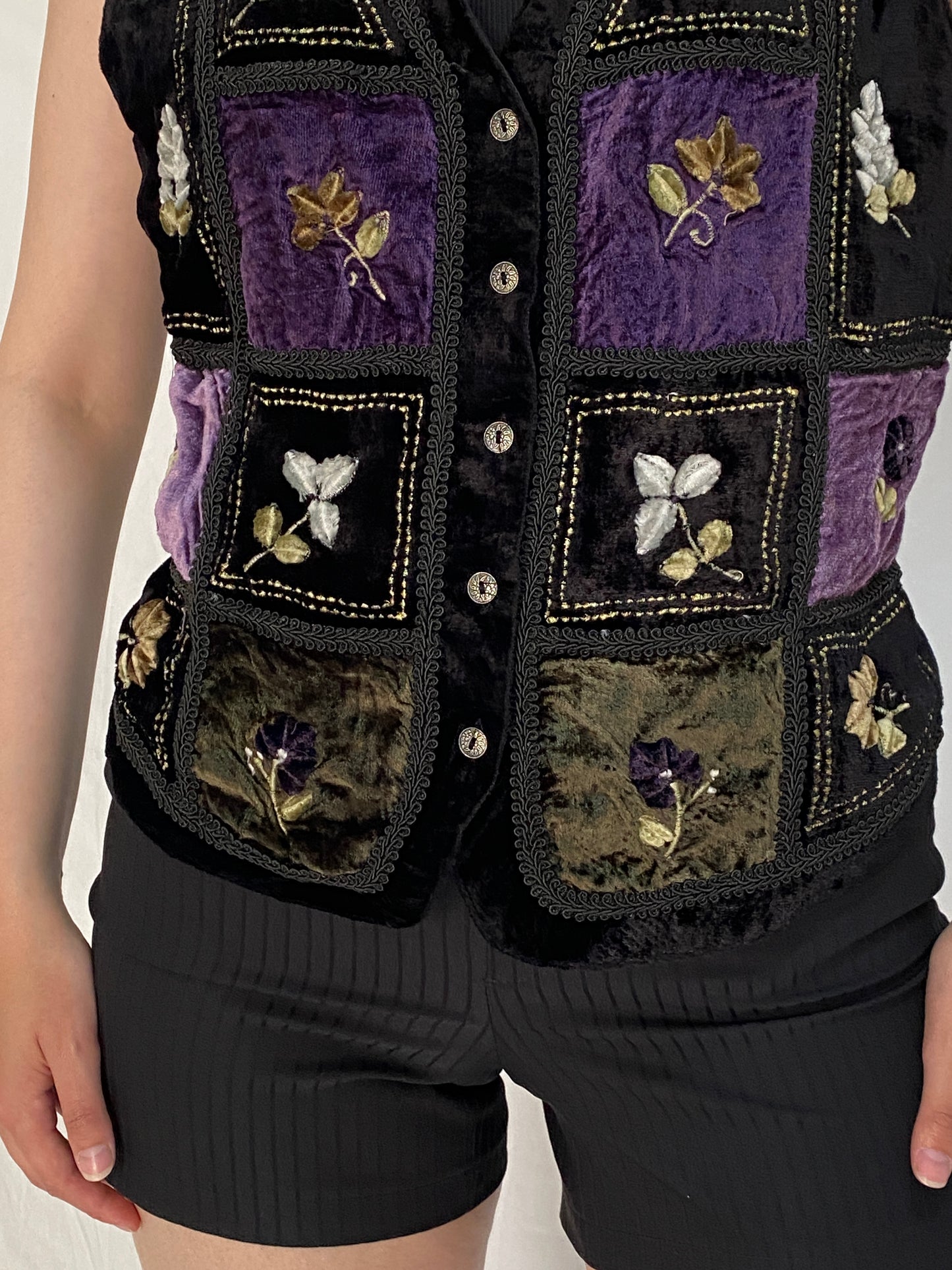 Vintage White Stag Black Velvet Patchwork Embroidered Whimsy Grunge Vest – L