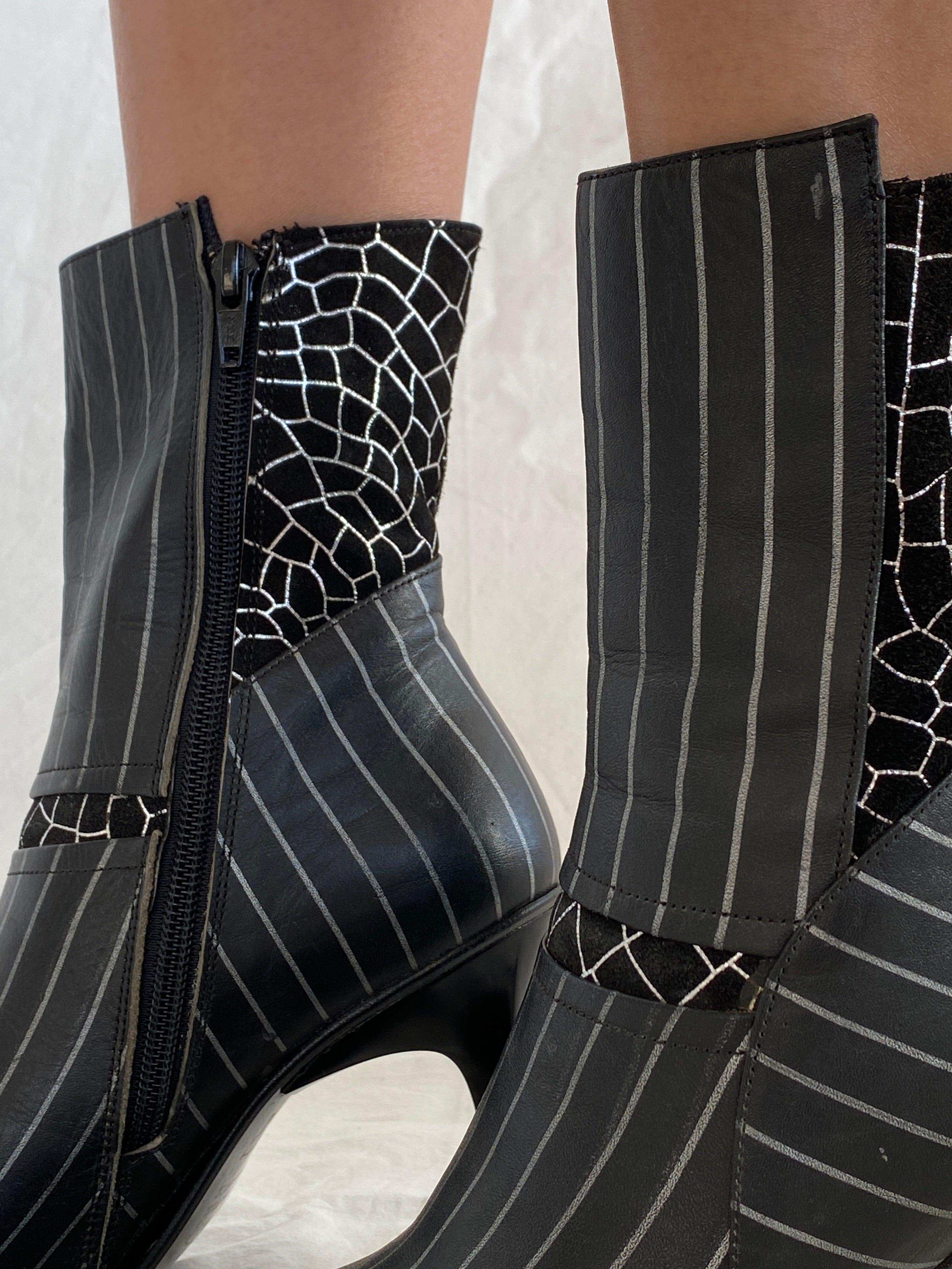 Blue Quality’s Elegance Boots - Balagan Vintage Boots 00s, 90s, Boots, NEW IN