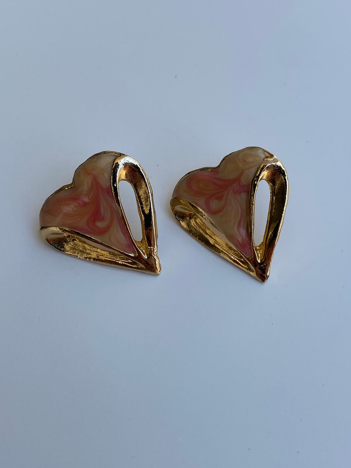 Vintage 1980s Marbled Enamel Heart Stud Earrings Vintage 1980s Marbled Enamel Heart Stud Earrings