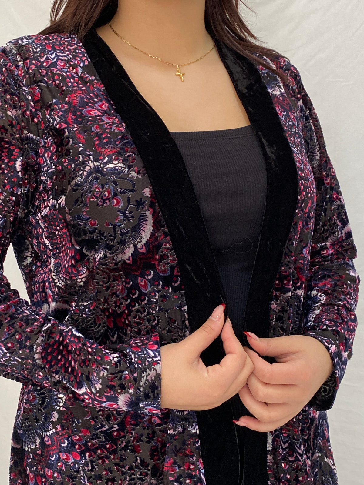 Vintage Millers Black Velvet Floral Paisley Open-Front Cardigan - L Vintage Millers Black Velvet Floral Paisley Open-Front Cardigan - L