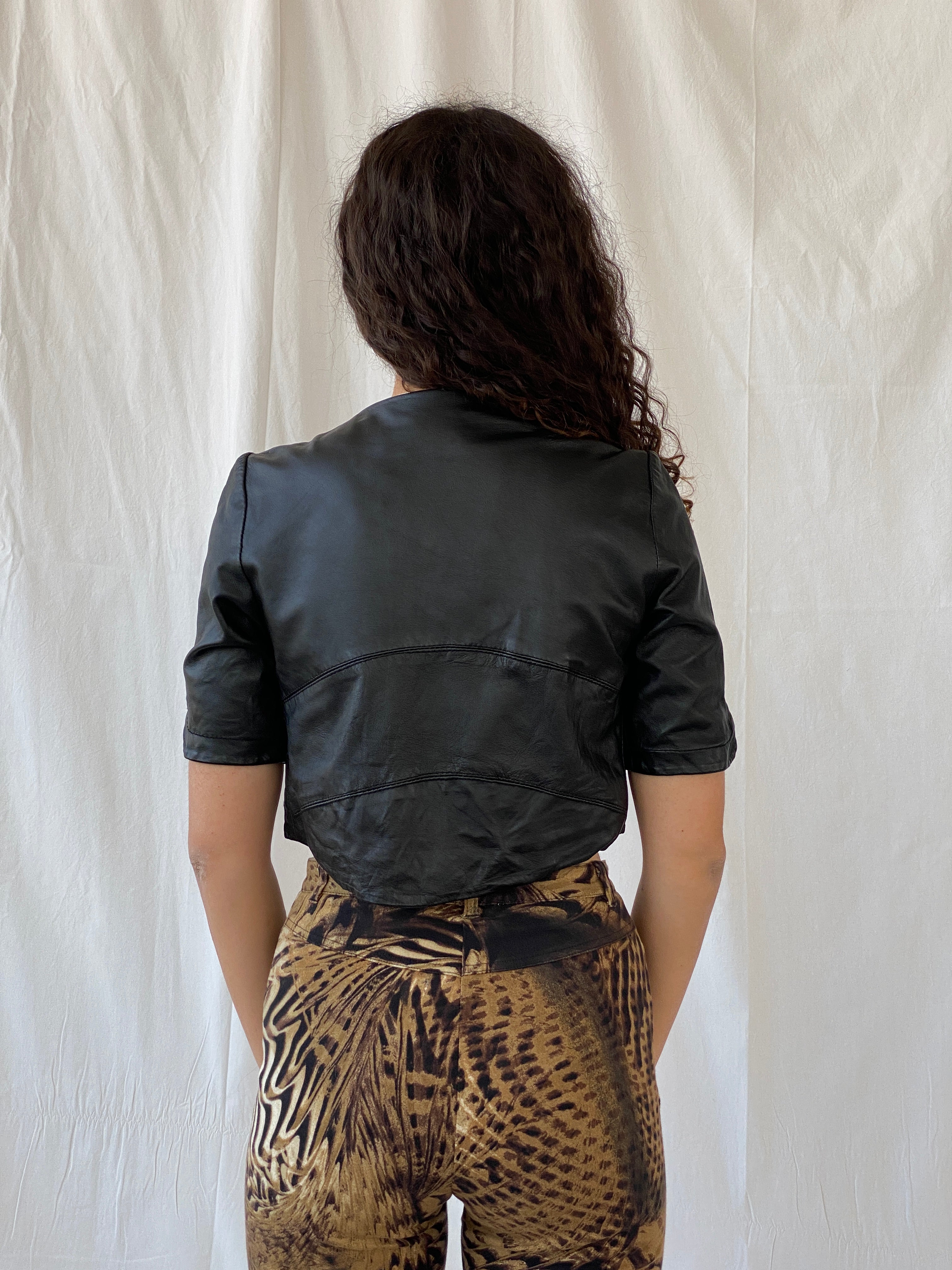 جاكيت بوليرو قصير من الجلد الطبيعي باللون الأسود من بولز وير Y2K - مقاس صغير