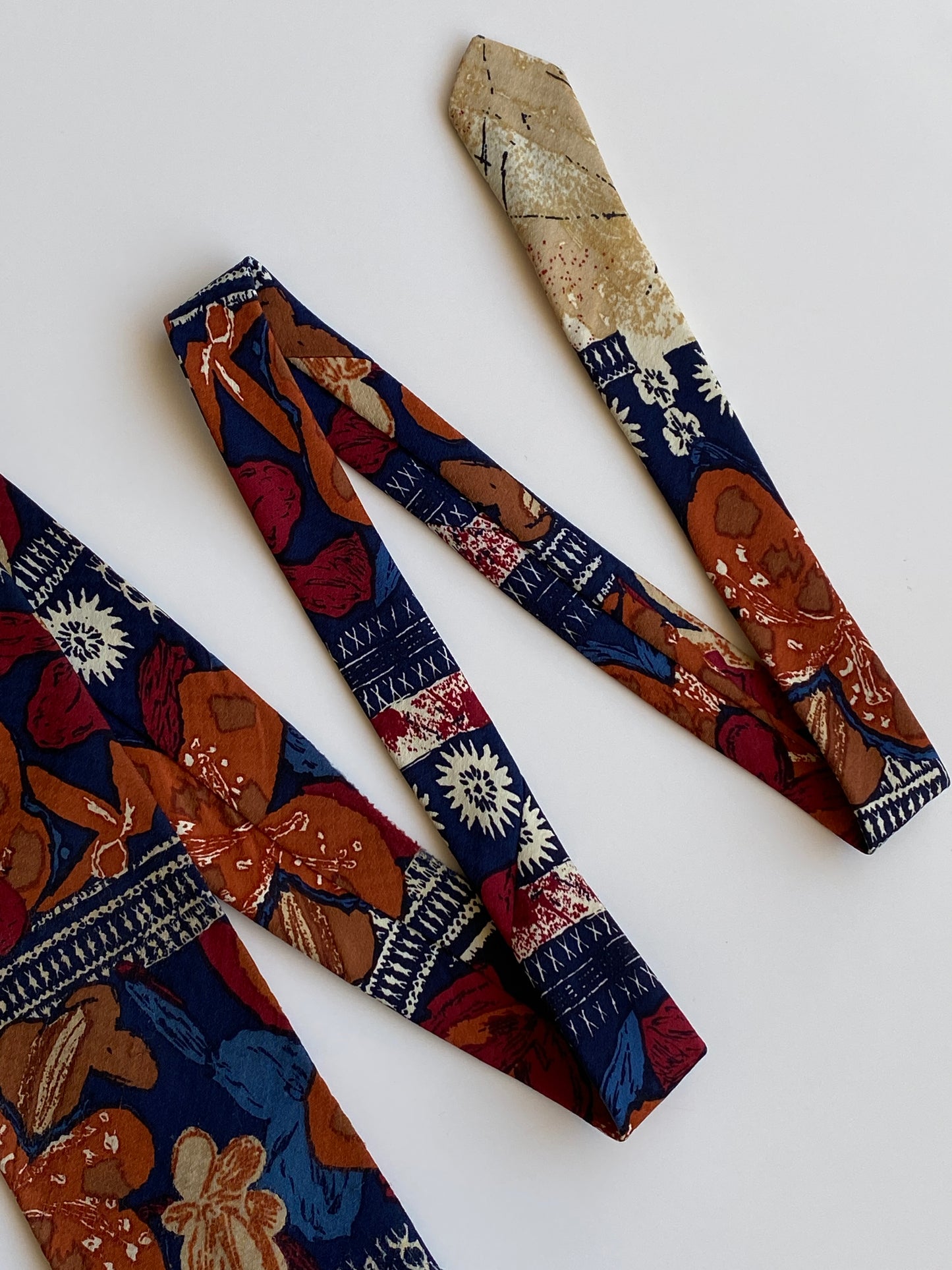 Vintage 1990s T Fashion Navy Multicolor Polyester Floral Abstract Necktie