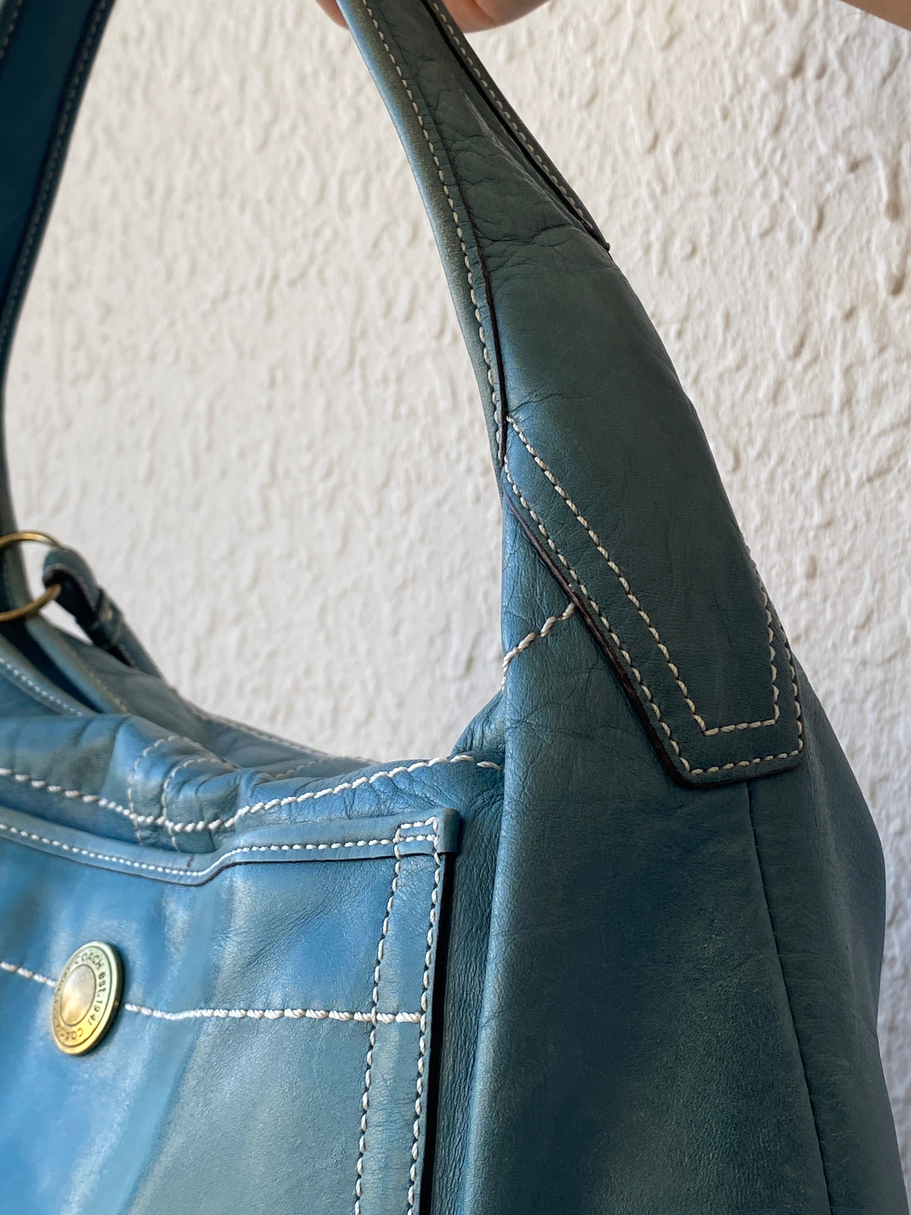 Coach B0769-10740 Teal Leather Shoulder Bag – Vintage Glovetanned Leather