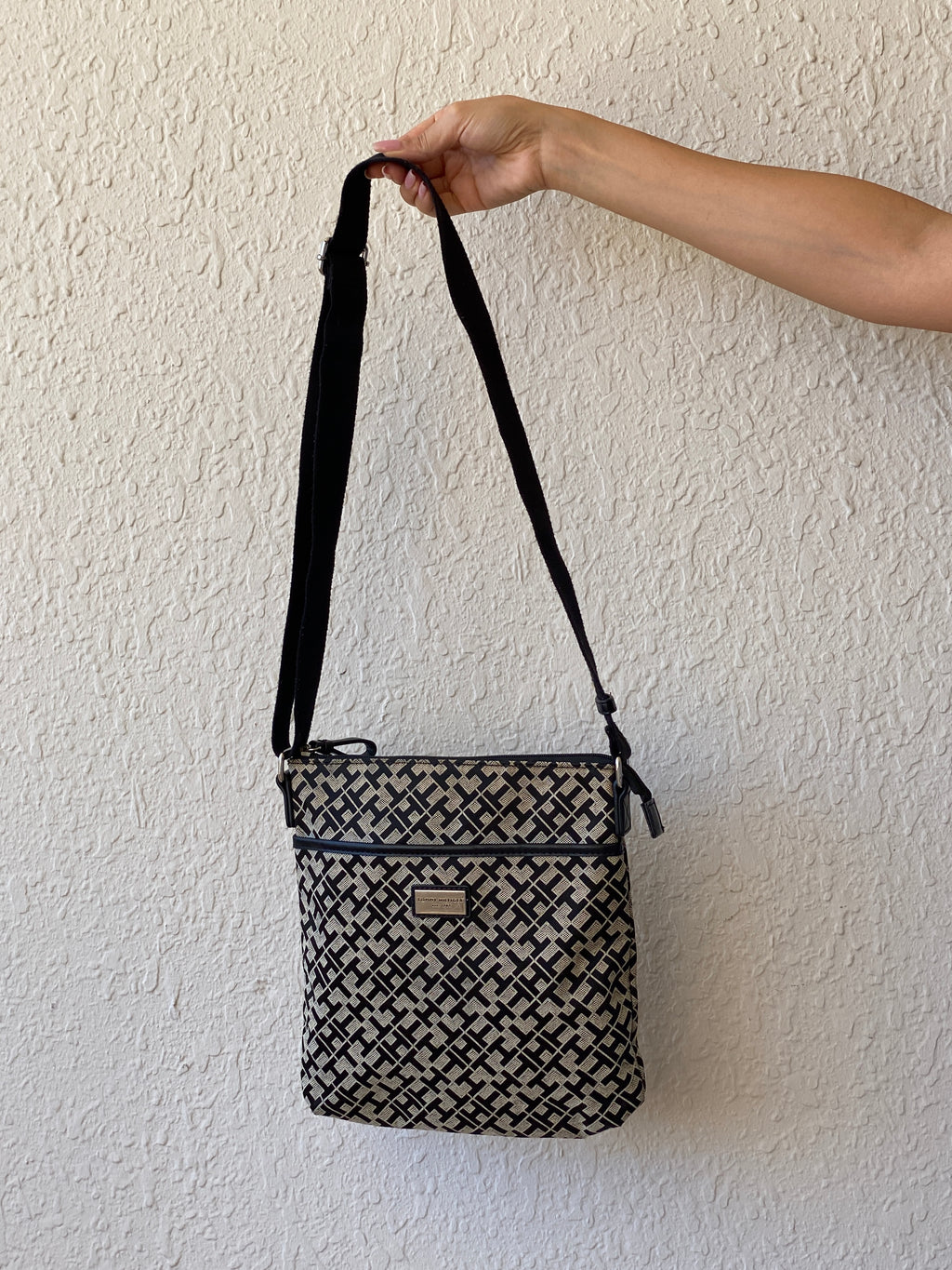 Tommy Hilfiger Cloth Crossbody Shoulder Bag Tommy Hilfiger TH Signature Purse